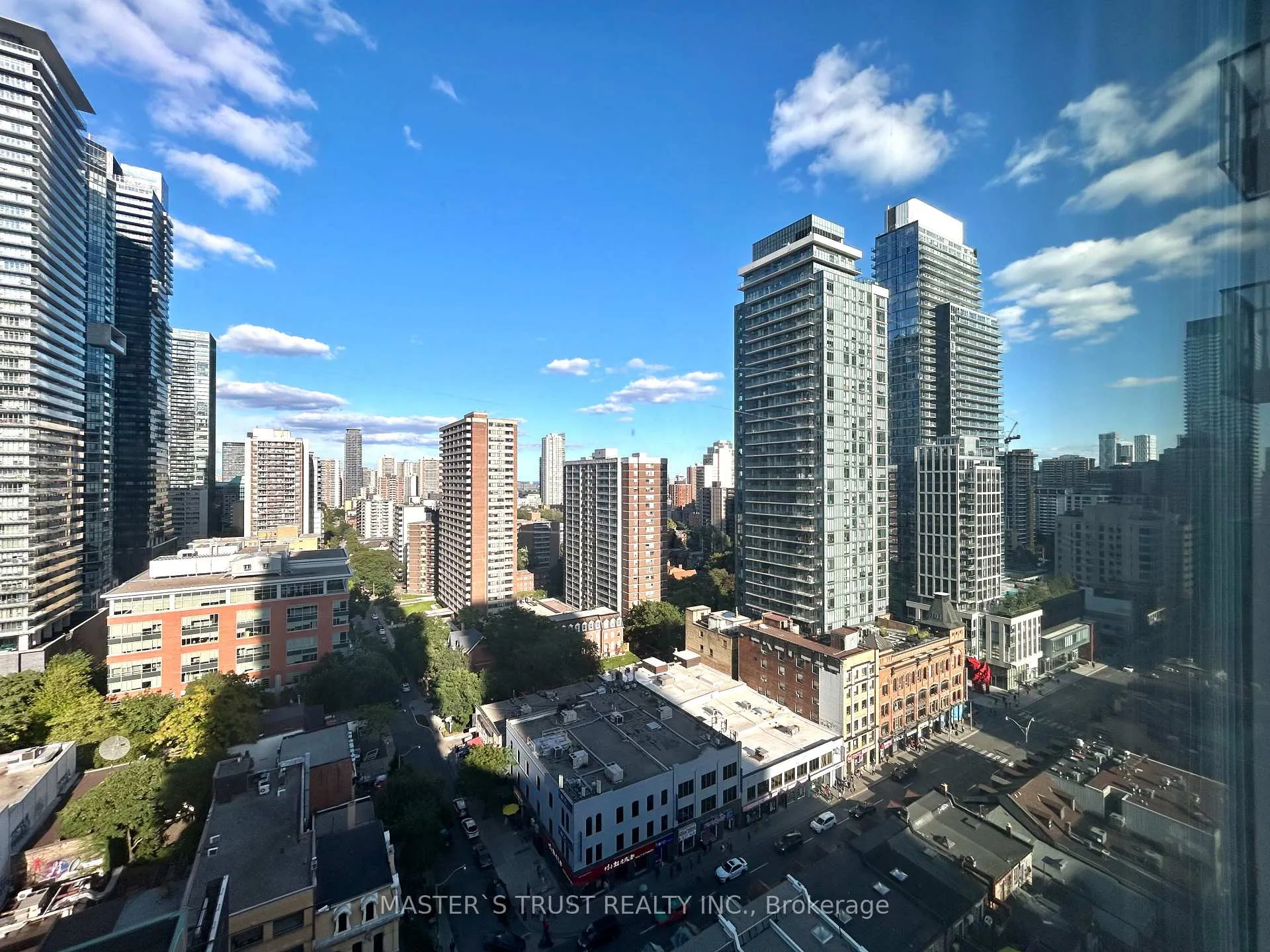 Photo 20 of Unit 1702, 75 St Nicholas Street, Toronto, Bay Street Corridor — HOMEH