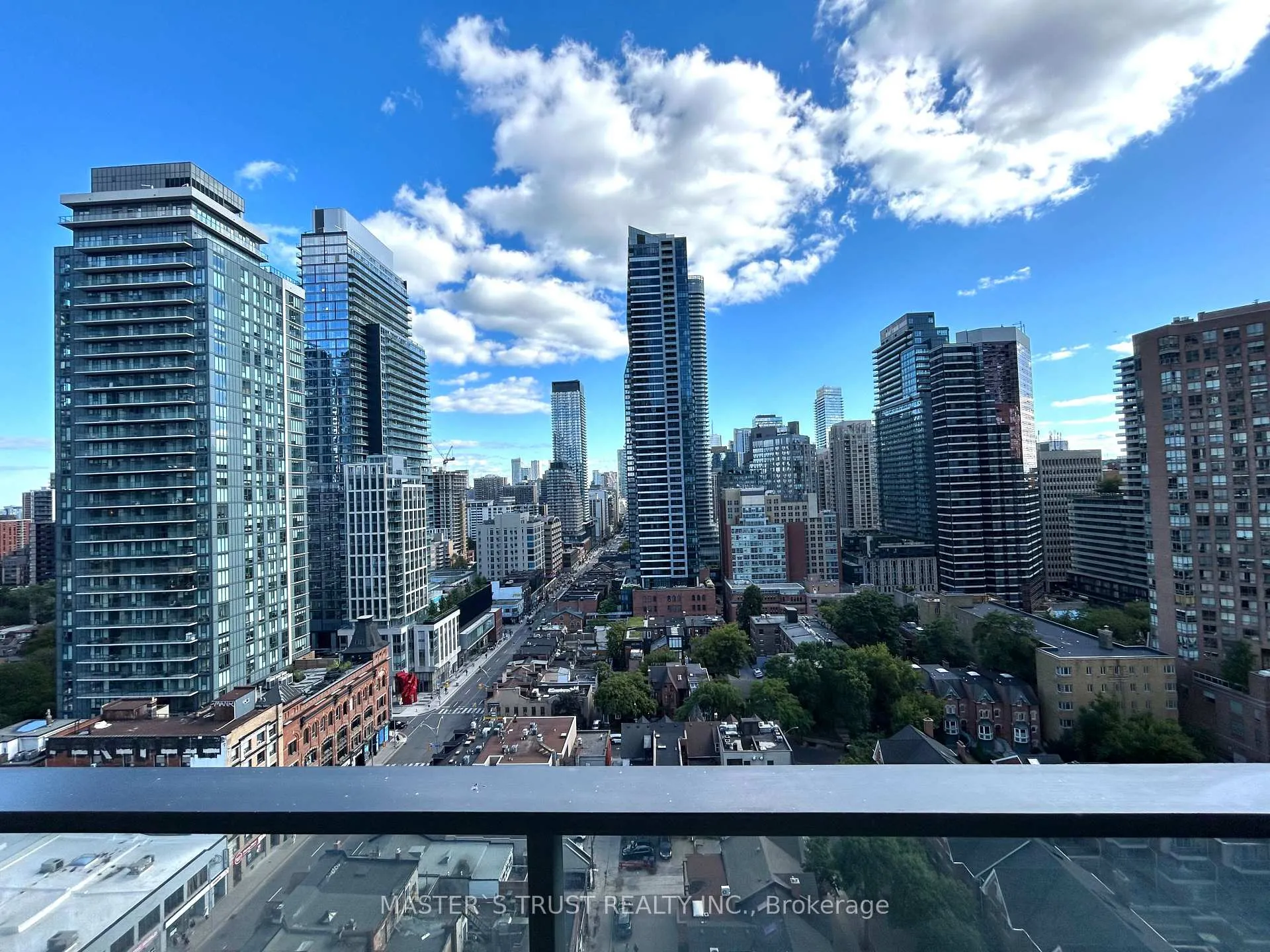 Photo 23 of Unit 1702, 75 St Nicholas Street, Toronto, Bay Street Corridor — HOMEH