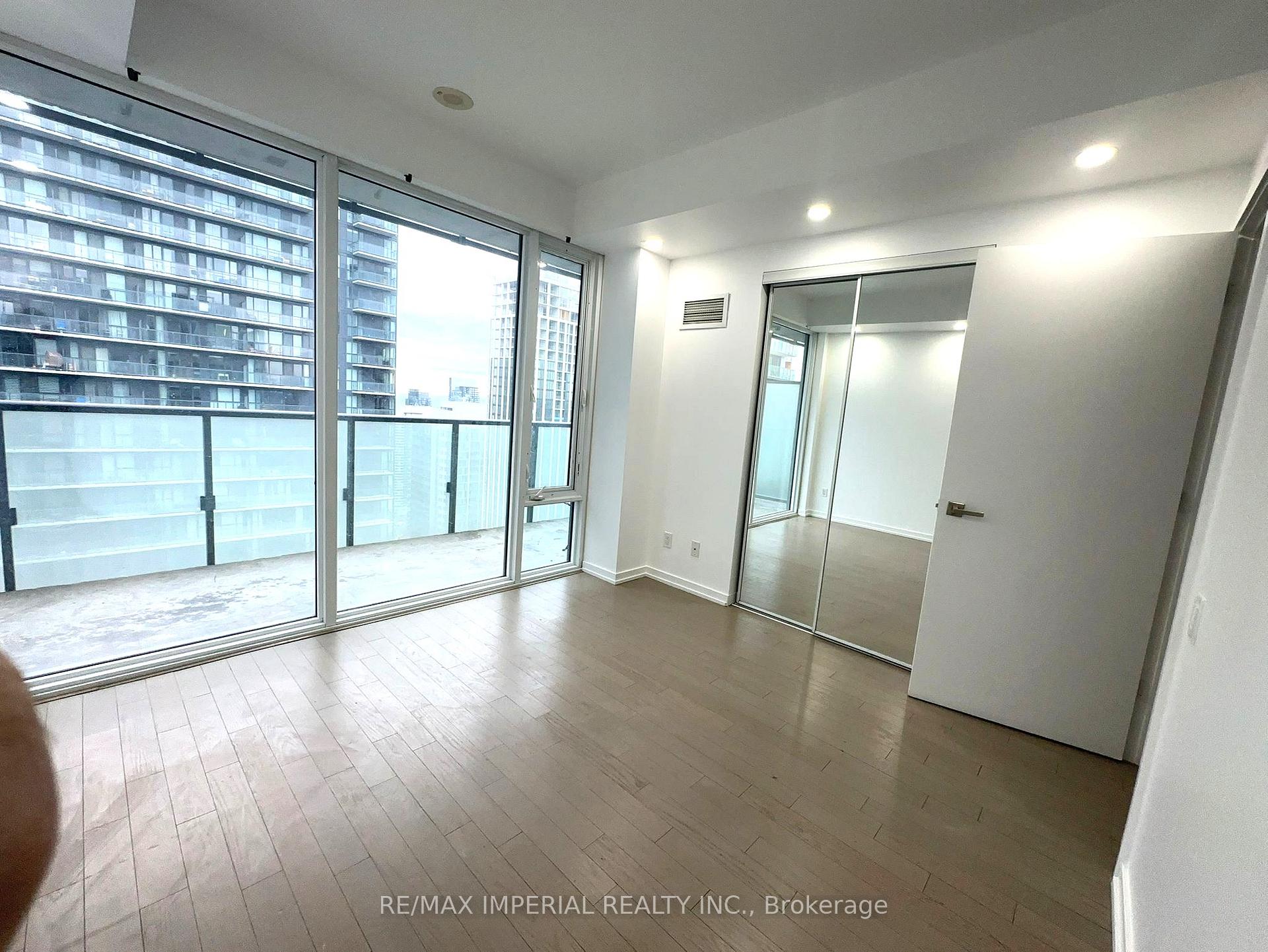 Photo 7 of Unit 4007, 101 Peter Street W, Toronto, Waterfront Communities — HOMEH