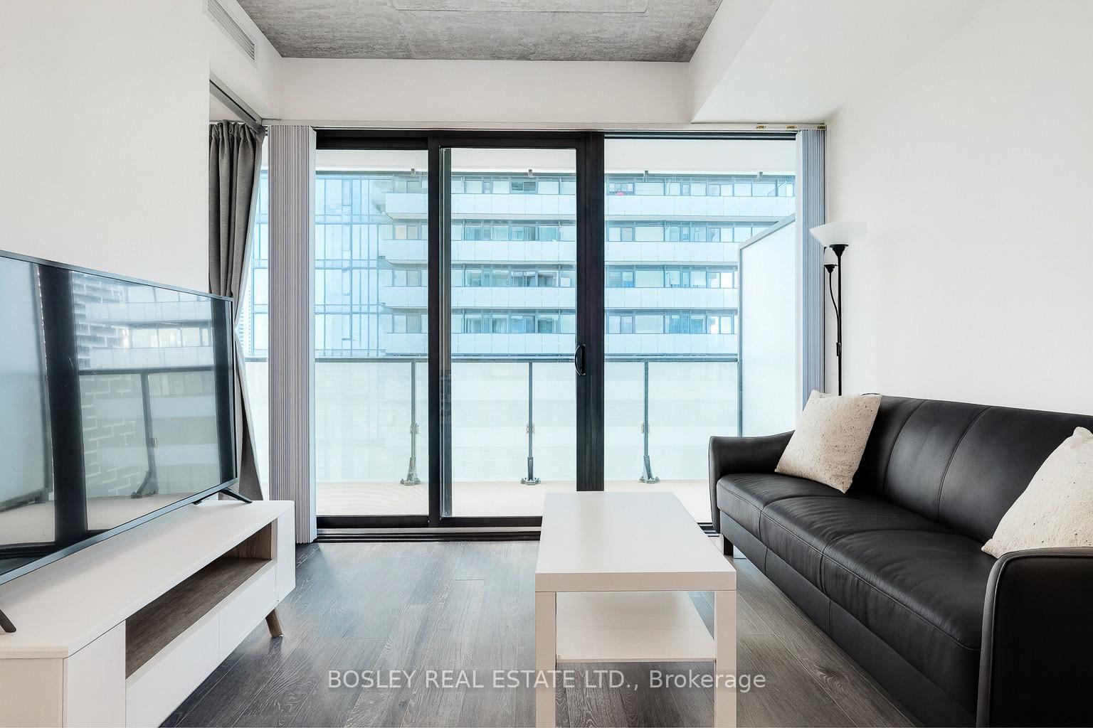 Photo 6 of Unit 2112, 185 Roehampton Avenue, Toronto, Mount Pleasant West — HOMEH