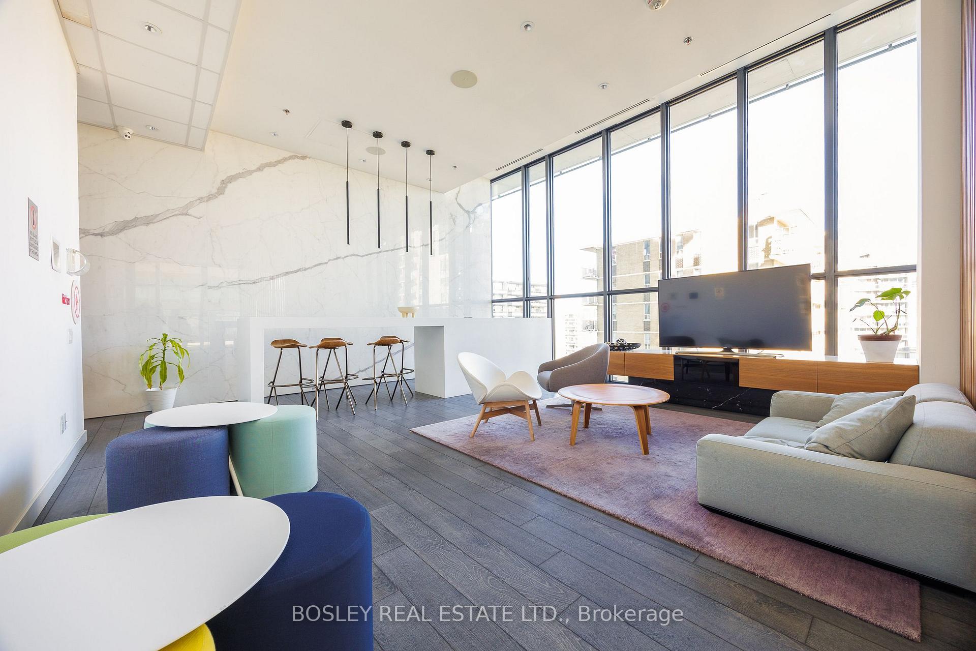 Photo 18 of Unit 2112, 185 Roehampton Avenue, Toronto, Mount Pleasant West — HOMEH