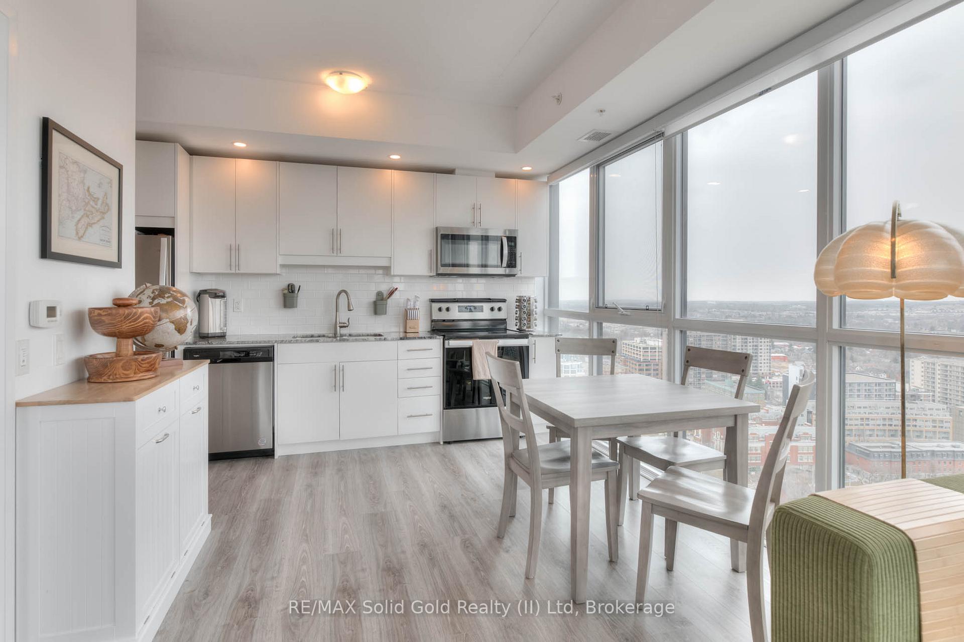 Photo 8 of Unit 2608, 60 Charles Street W, Kitchener, City Commercial Core — HOMEH