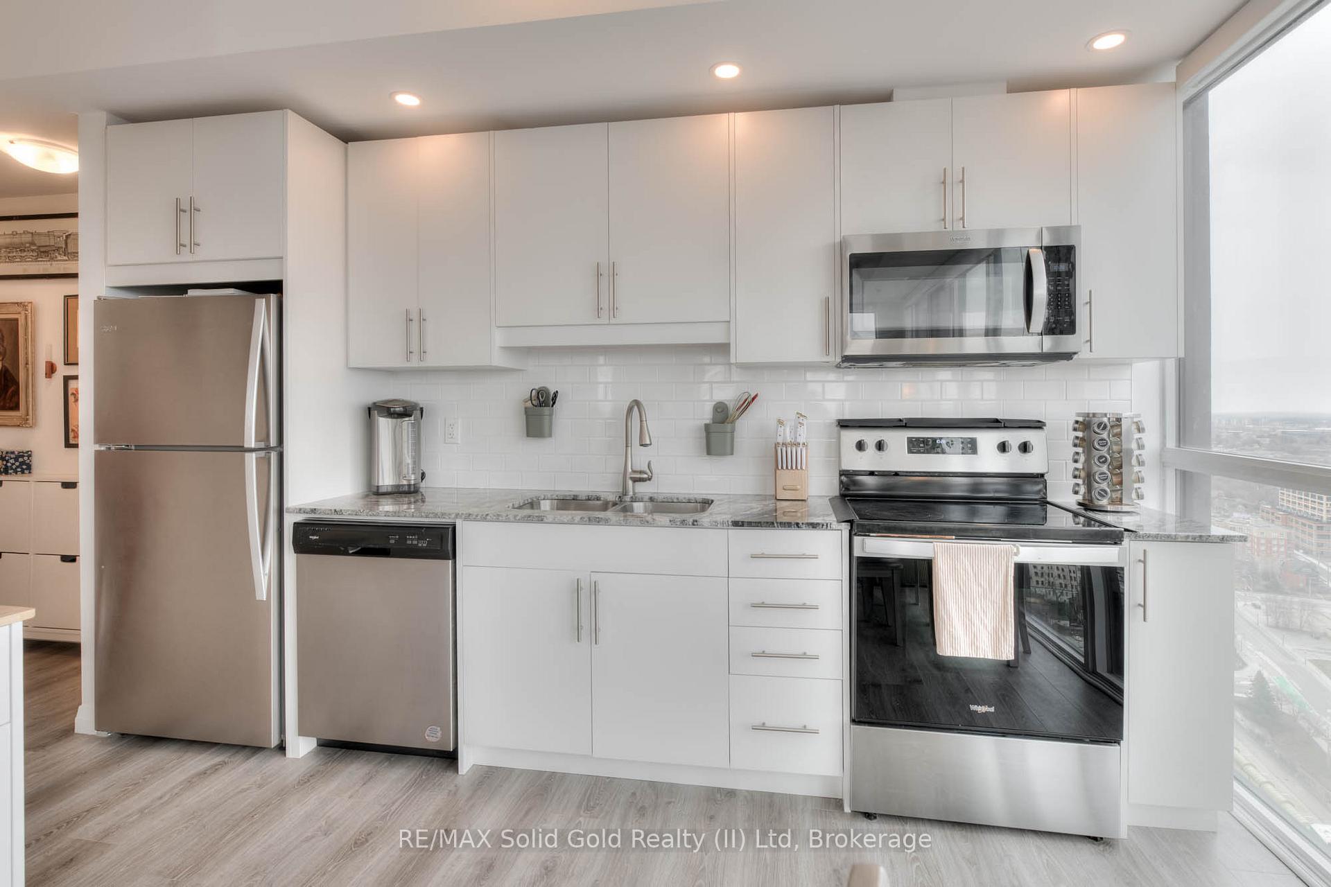 Photo 11 of Unit 2608, 60 Charles Street W, Kitchener, City Commercial Core — HOMEH