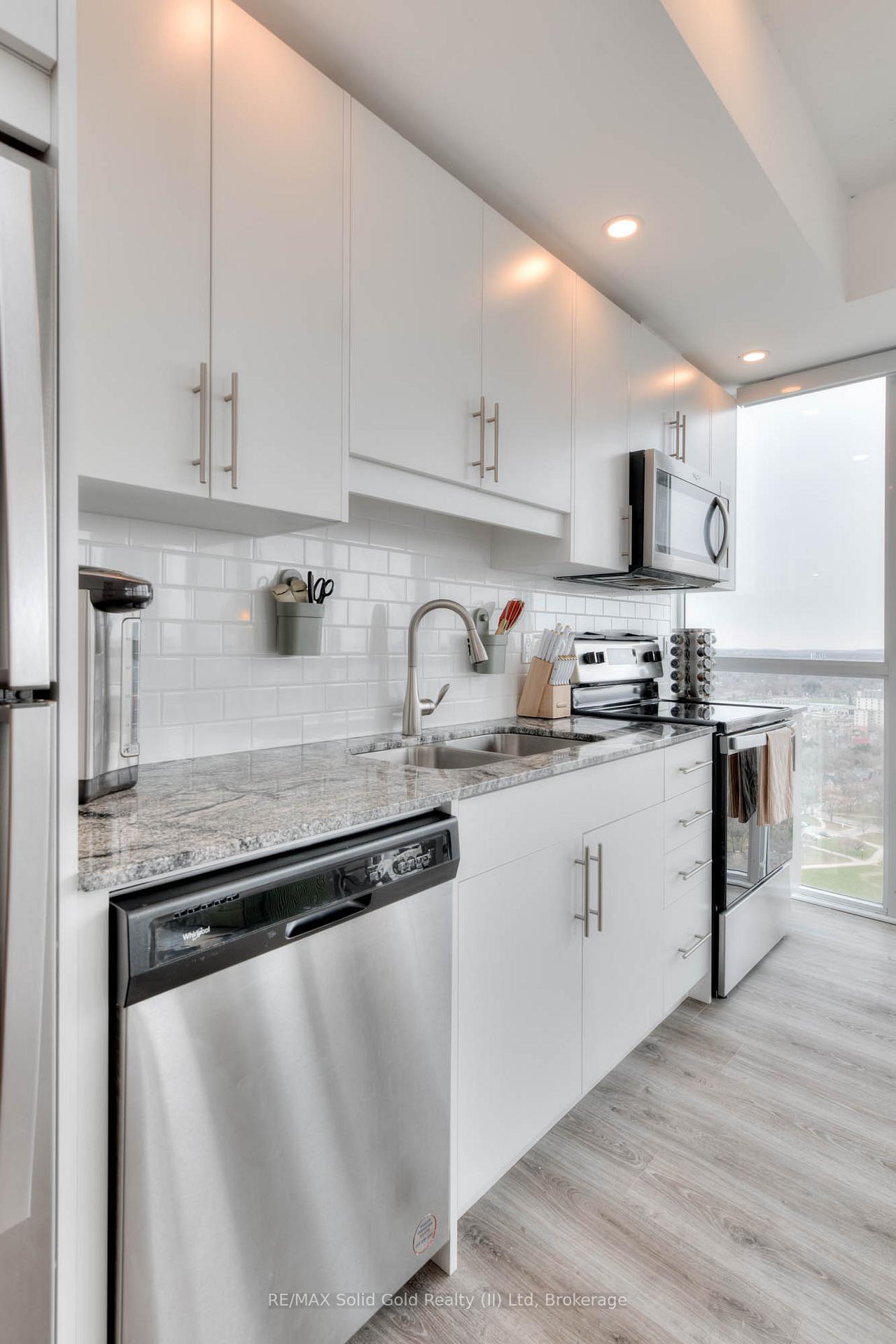 Photo 12 of Unit 2608, 60 Charles Street W, Kitchener, City Commercial Core — HOMEH