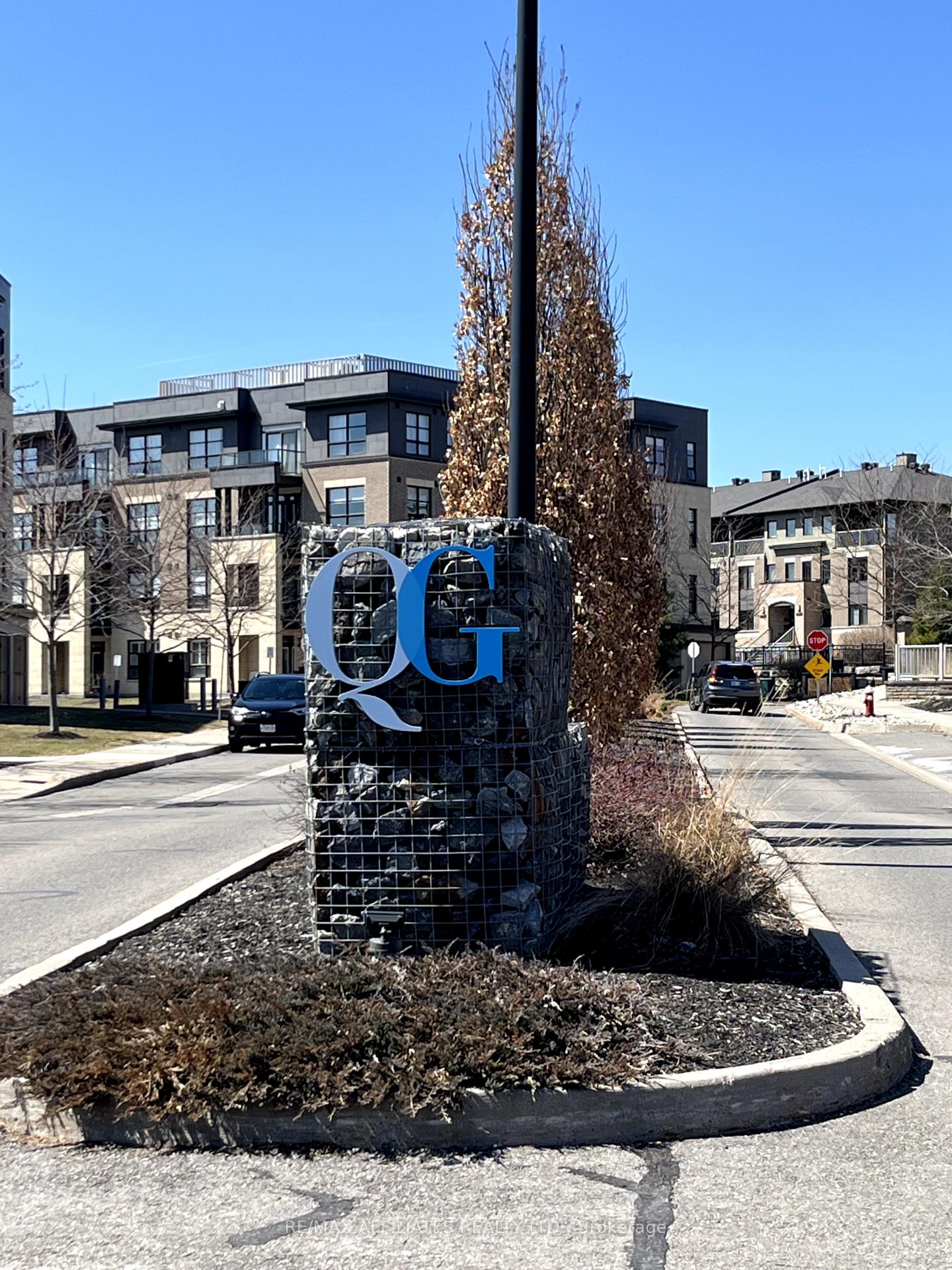 Photo 2 of Unit B, 267 Titanium Private, Ottawa, Convent Glen North — HOMEH