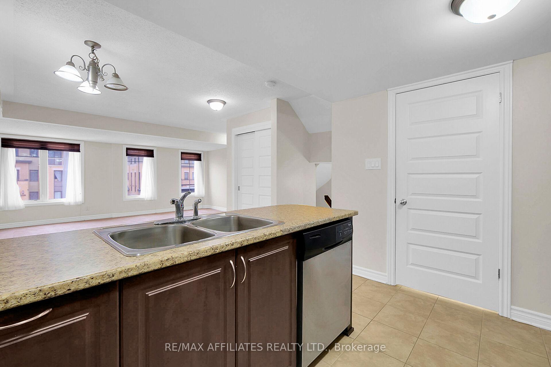 Photo 5 of Unit B, 267 Titanium Private, Ottawa, Convent Glen North — HOMEH