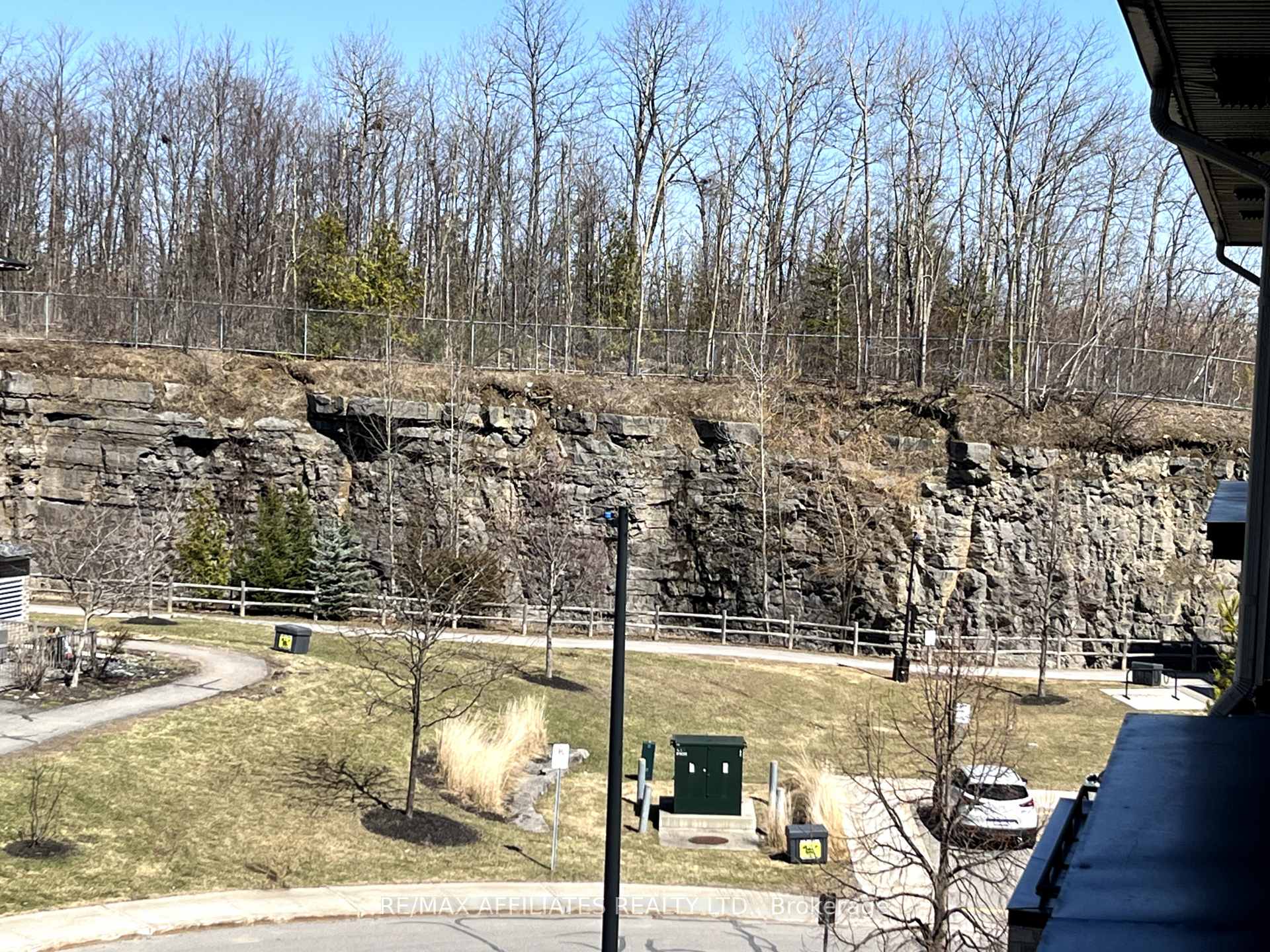 Photo 17 of Unit B, 267 Titanium Private, Ottawa, Convent Glen North — HOMEH