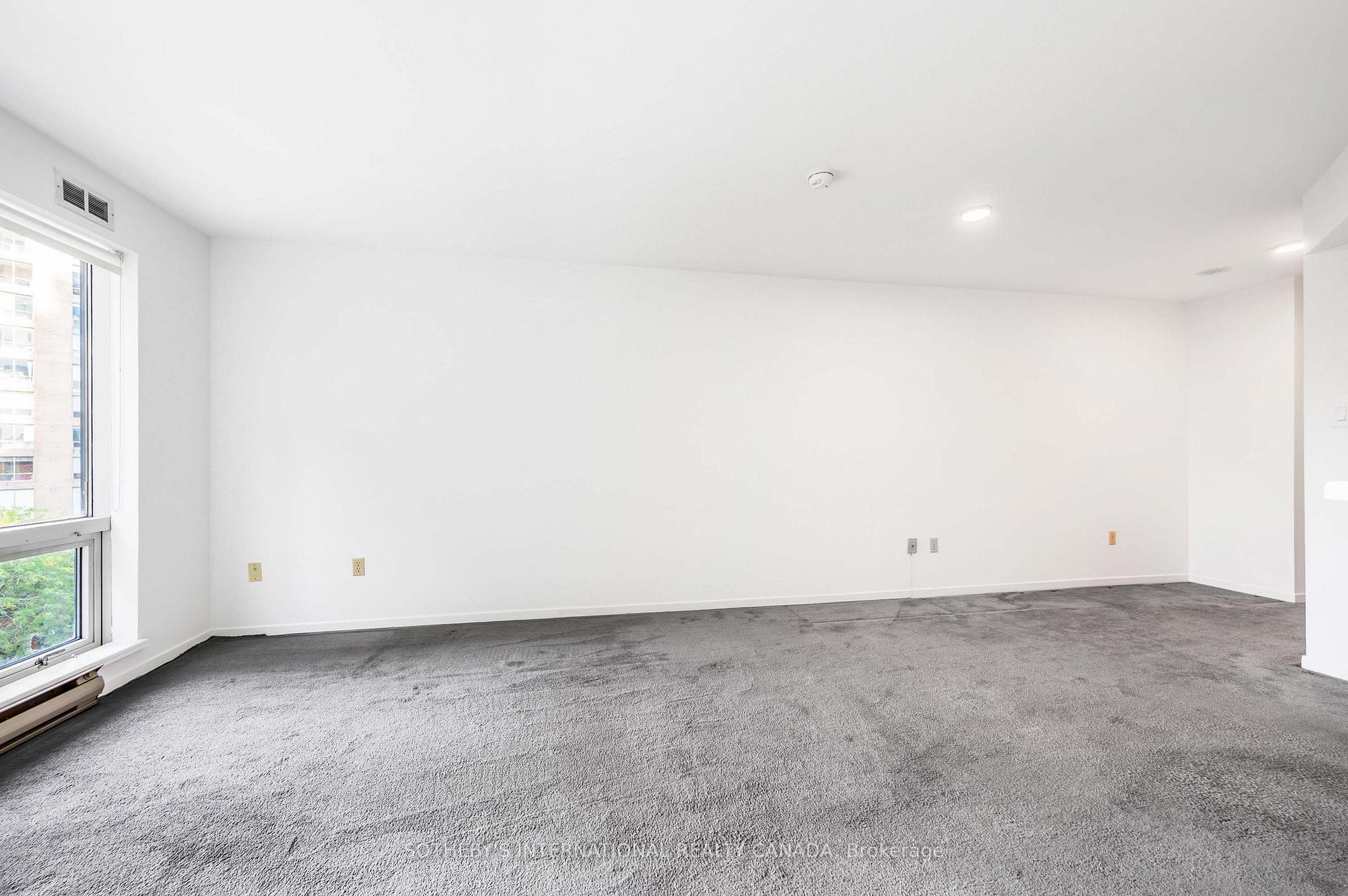 Photo 11 of Unit 716, 1001 Bay Street, Toronto, Bay Street Corridor — HOMEH