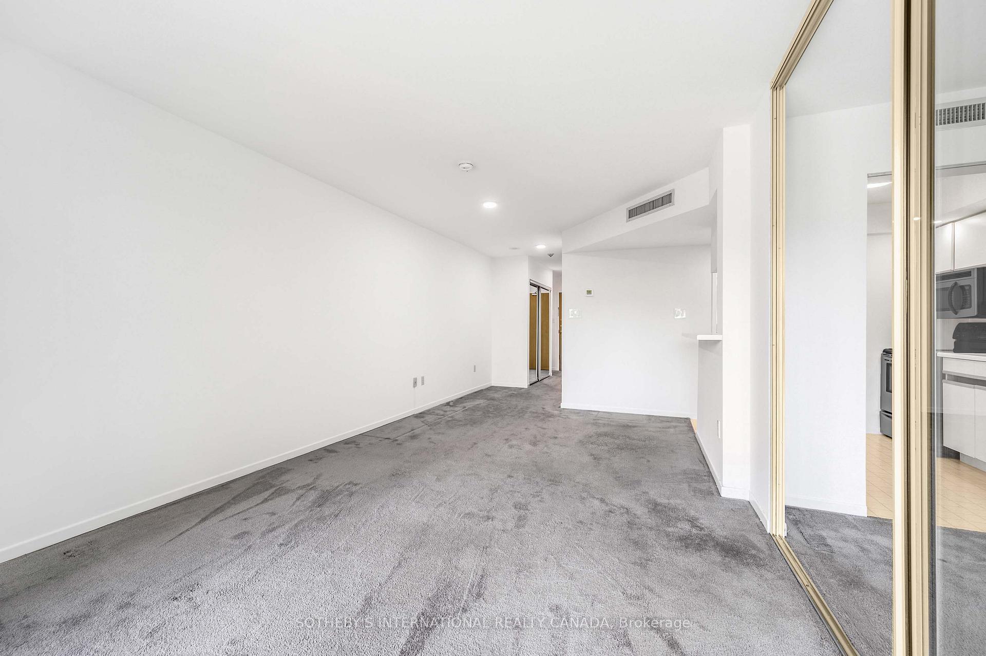 Photo 12 of Unit 716, 1001 Bay Street, Toronto, Bay Street Corridor — HOMEH