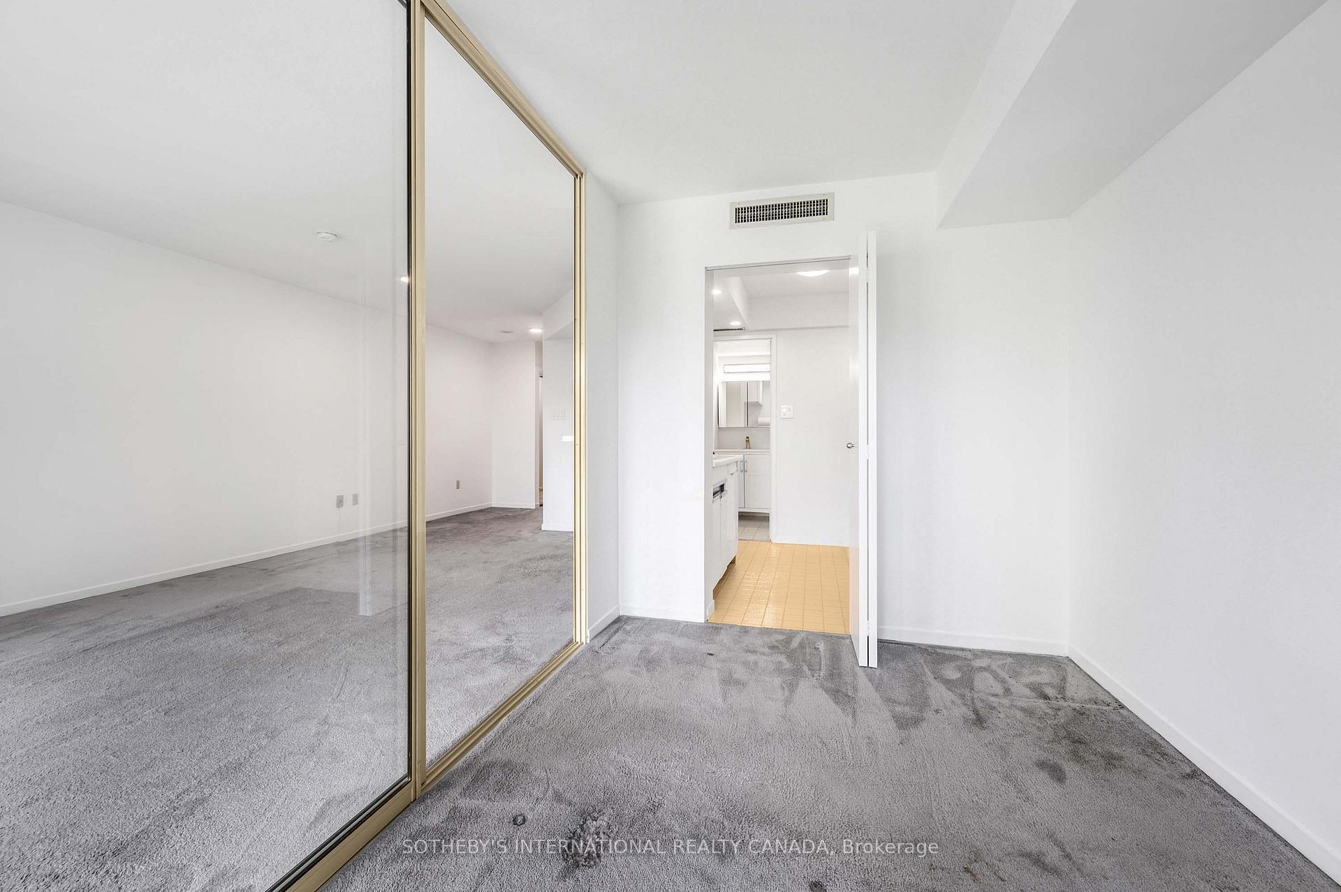 Photo 25 of Unit 716, 1001 Bay Street, Toronto, Bay Street Corridor — HOMEH