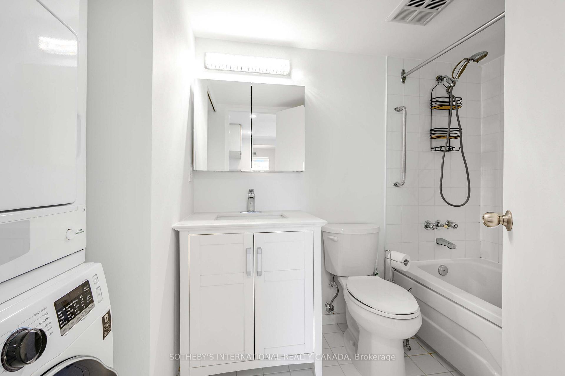 Photo 26 of Unit 716, 1001 Bay Street, Toronto, Bay Street Corridor — HOMEH