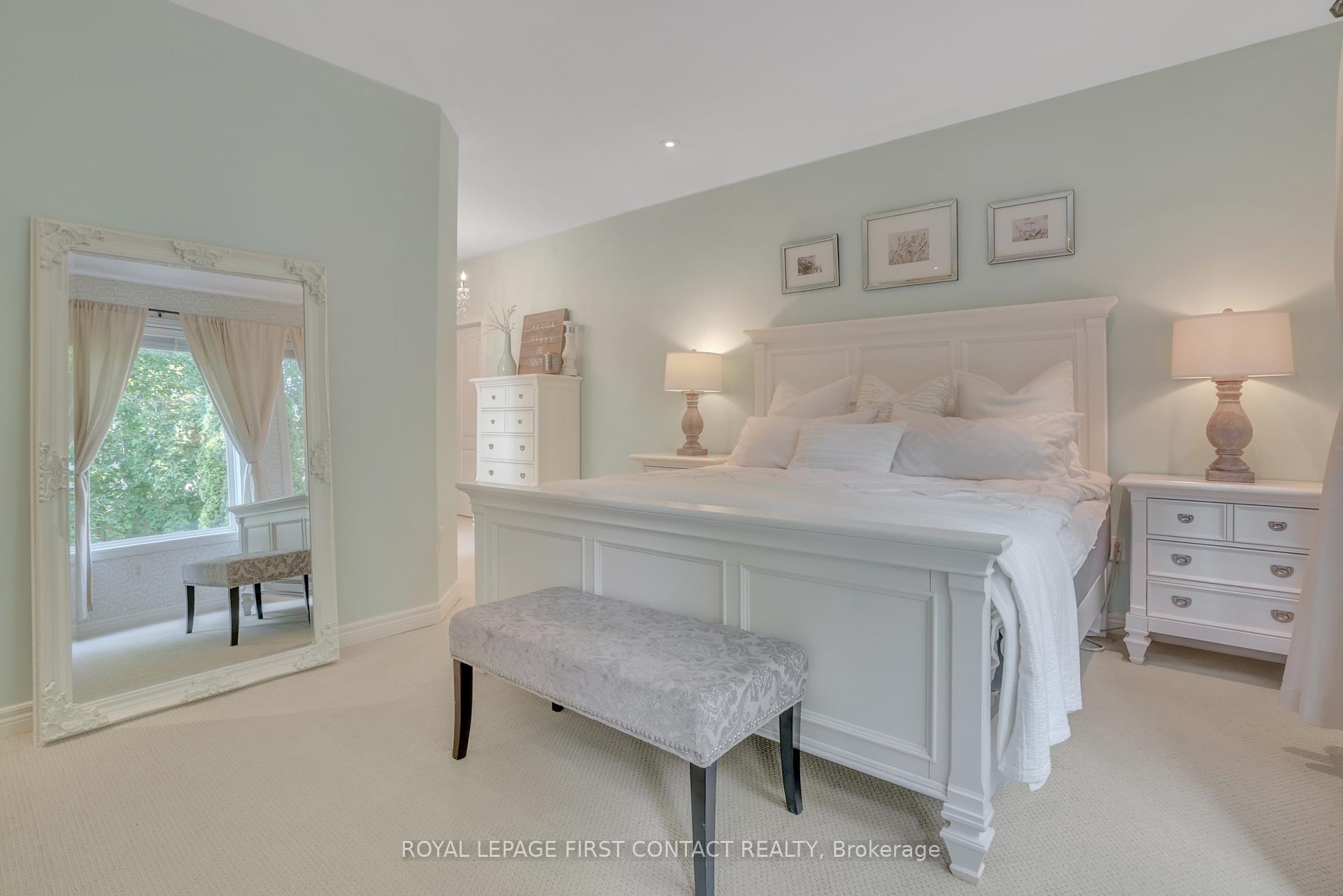 Photo 15 of 28 Windsor Crescent, Barrie, Innis-Shore — HOMEH