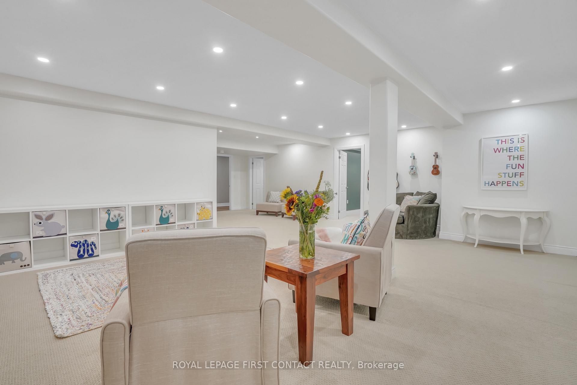 Photo 29 of 28 Windsor Crescent, Barrie, Innis-Shore — HOMEH
