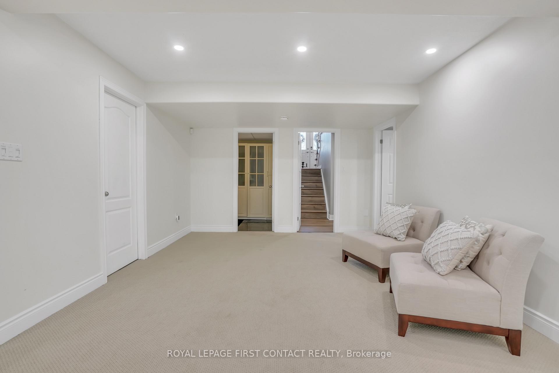 Photo 31 of 28 Windsor Crescent, Barrie, Innis-Shore — HOMEH