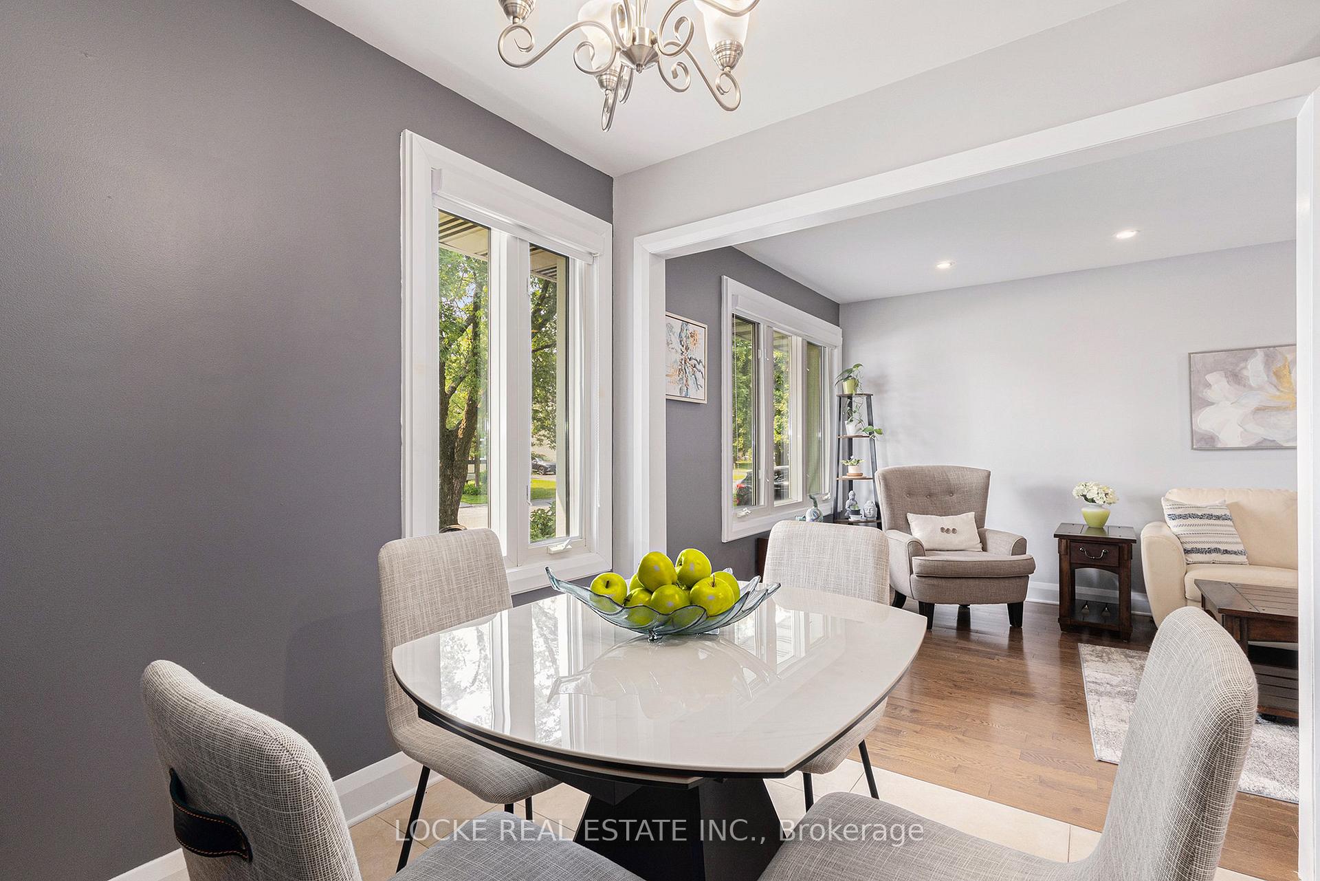 Photo 5 of 1382 Leigh Crescent, Ottawa, Carson Grove — HOMEH