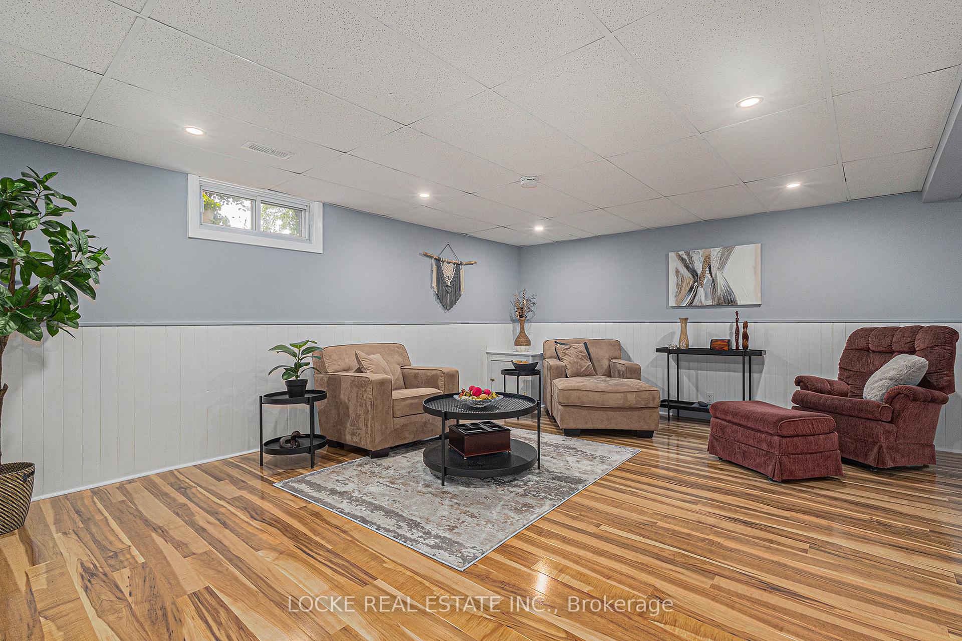 Photo 22 of 1382 Leigh Crescent, Ottawa, Carson Grove — HOMEH