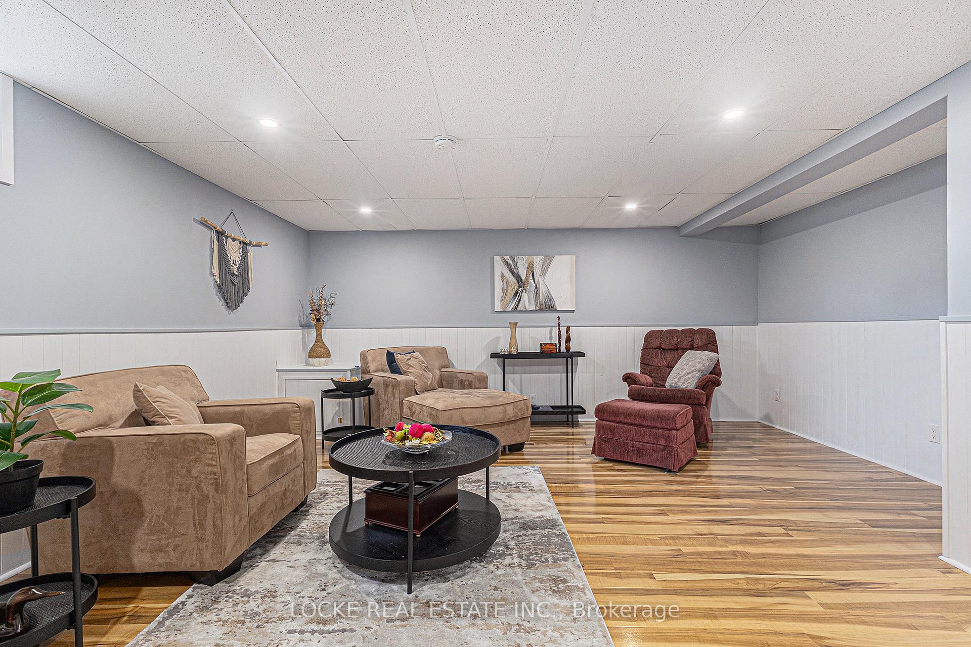Photo 19 of 1382 Leigh Crescent, Ottawa, Carson Grove — HOMEH