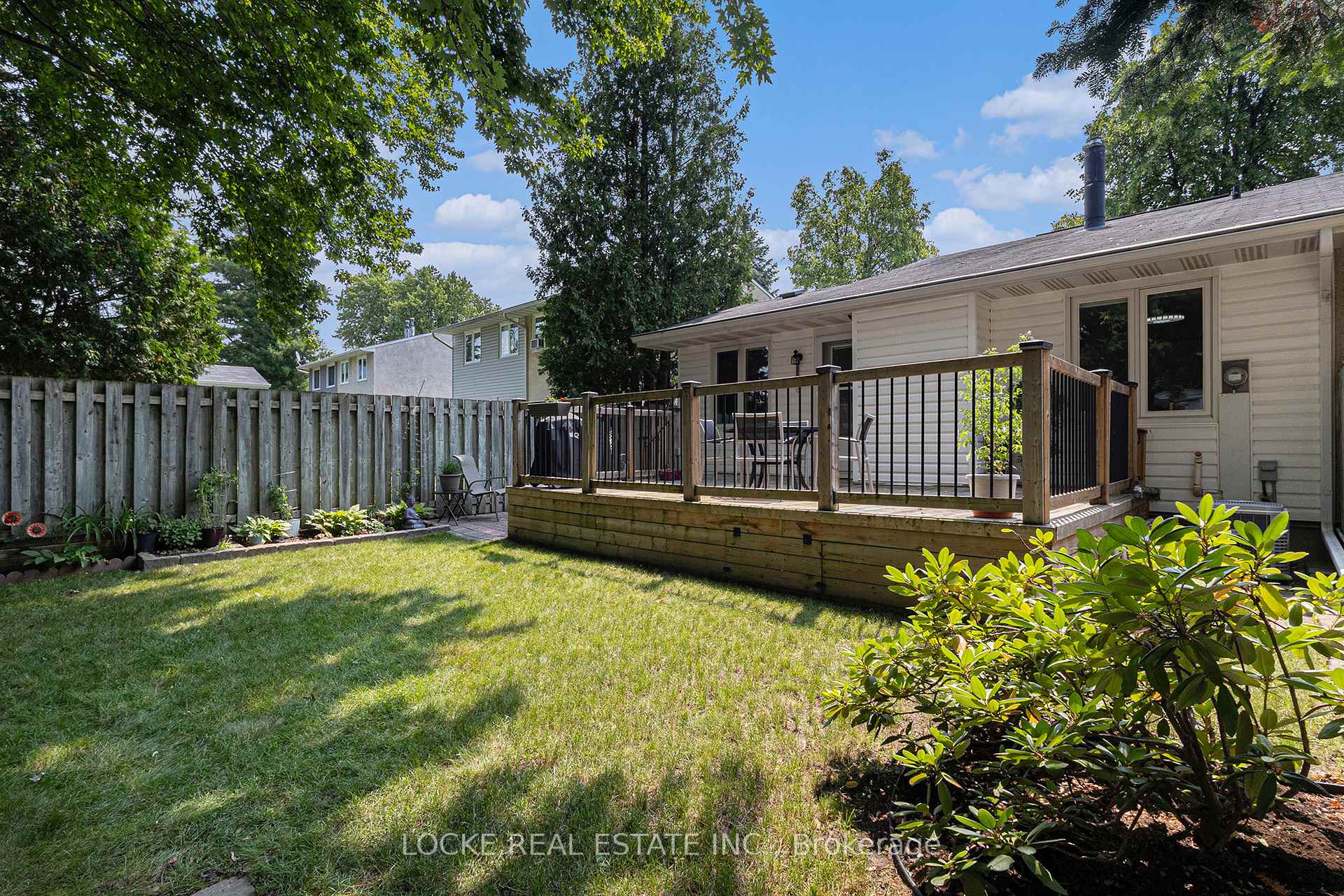 Photo 27 of 1382 Leigh Crescent, Ottawa, Carson Grove — HOMEH