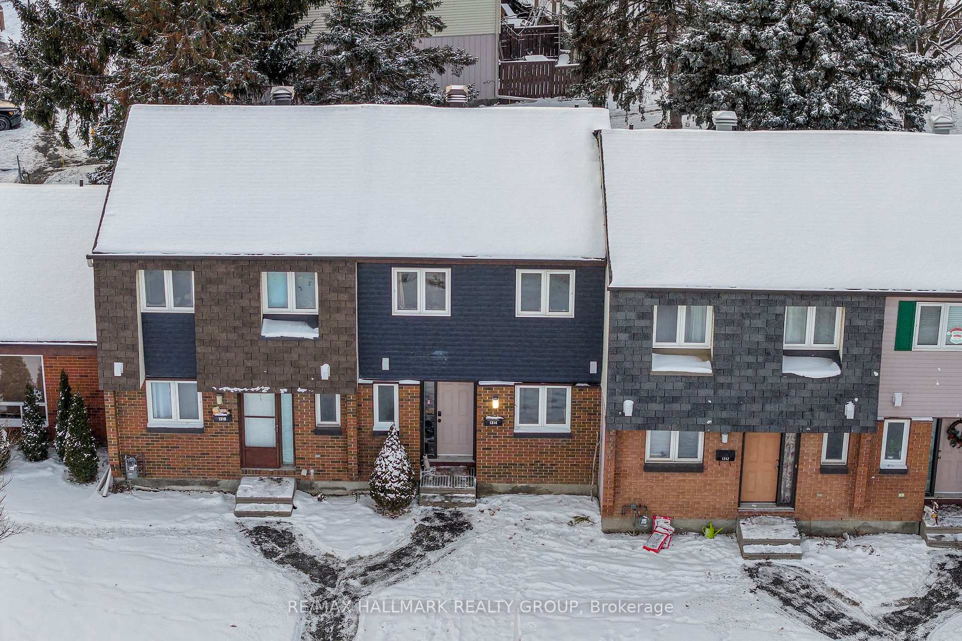 Photo 1 of 1314 Cedarcroft Crescent, Ottawa, Pineview — HOMEH