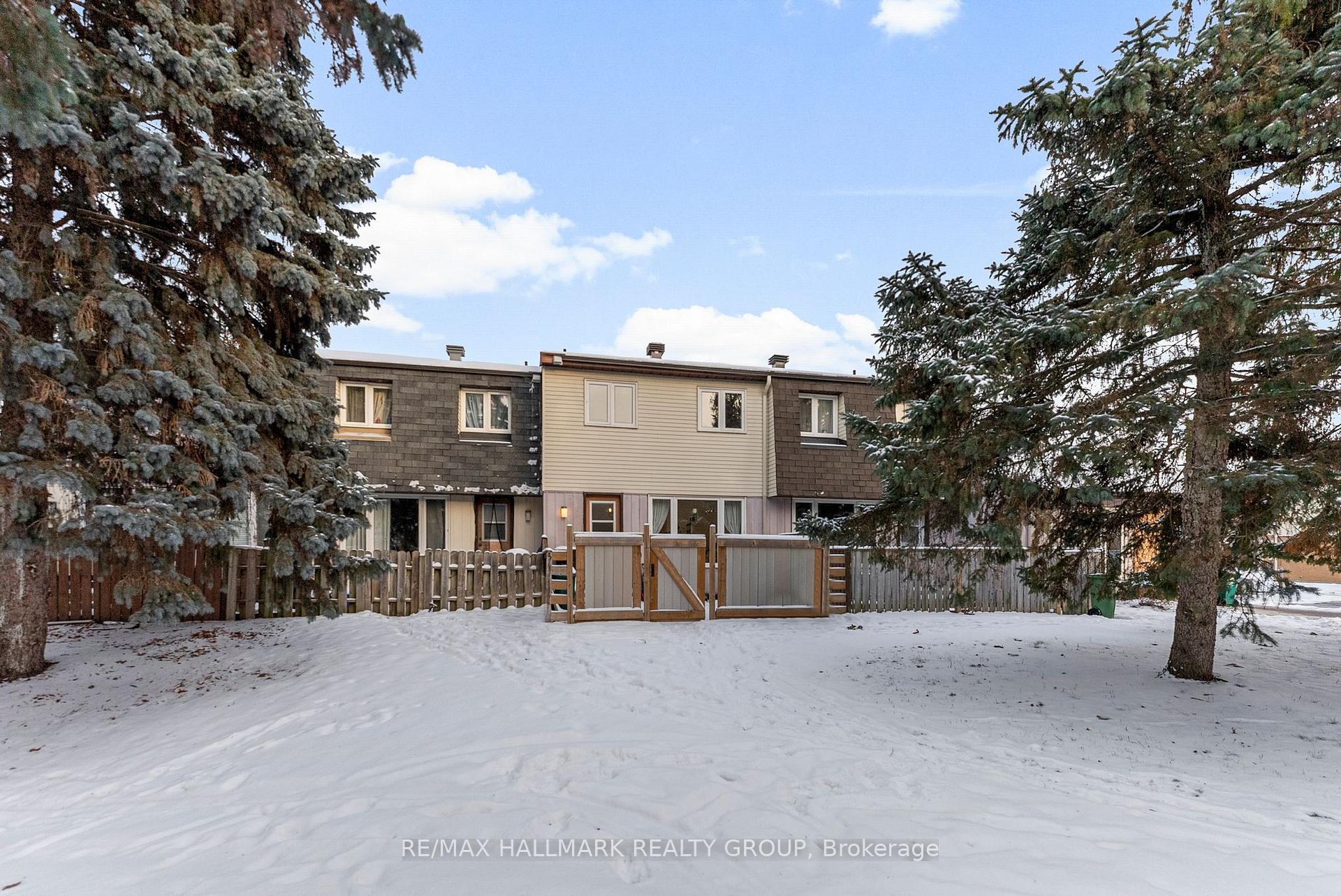 Photo 3 of 1314 Cedarcroft Crescent, Ottawa, Pineview — HOMEH