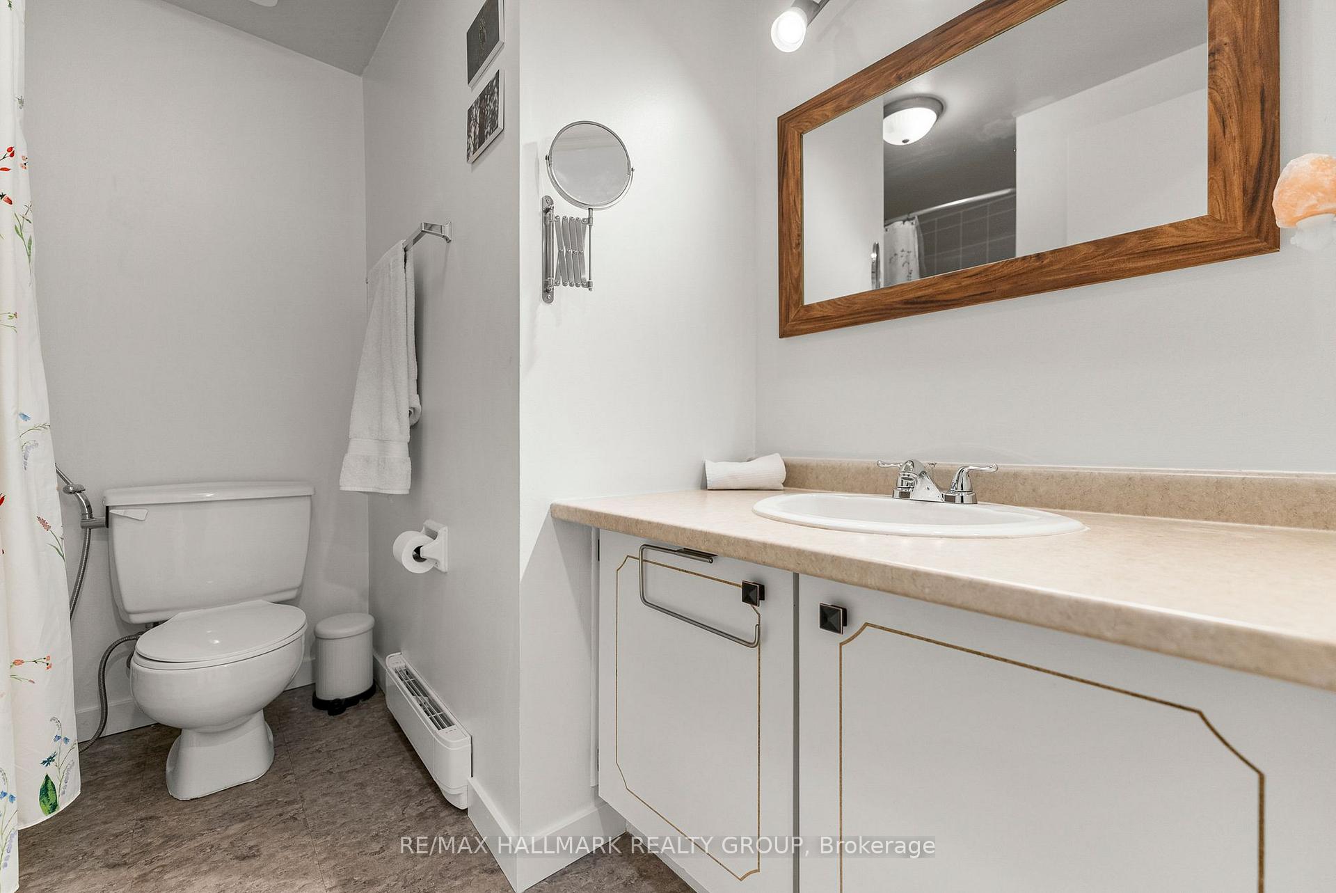Photo 19 of 1314 Cedarcroft Crescent, Ottawa, Pineview — HOMEH