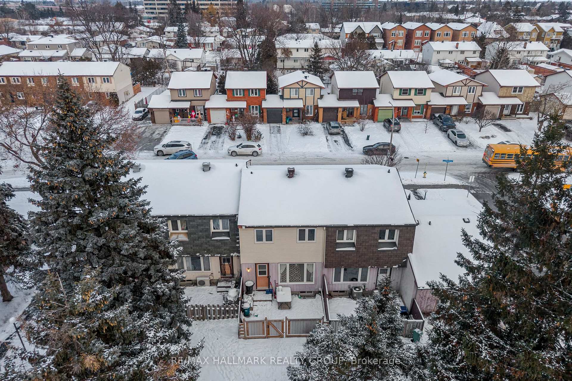 Photo 27 of 1314 Cedarcroft Crescent, Ottawa, Pineview — HOMEH