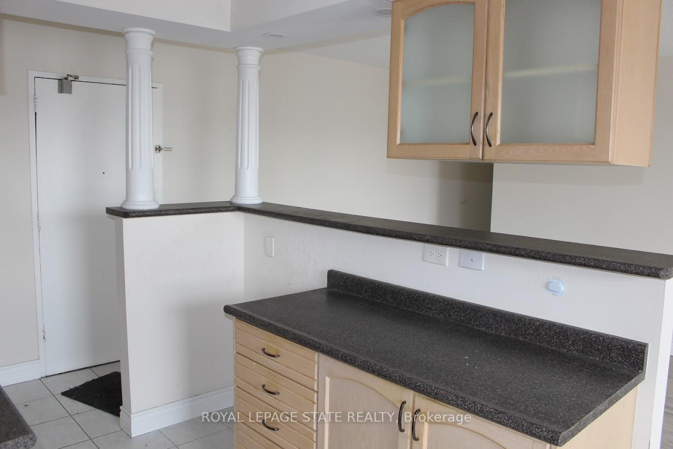 Photo 4 of Unit 204, 851 Queenston Road, Hamilton, Riverdale — HOMEH