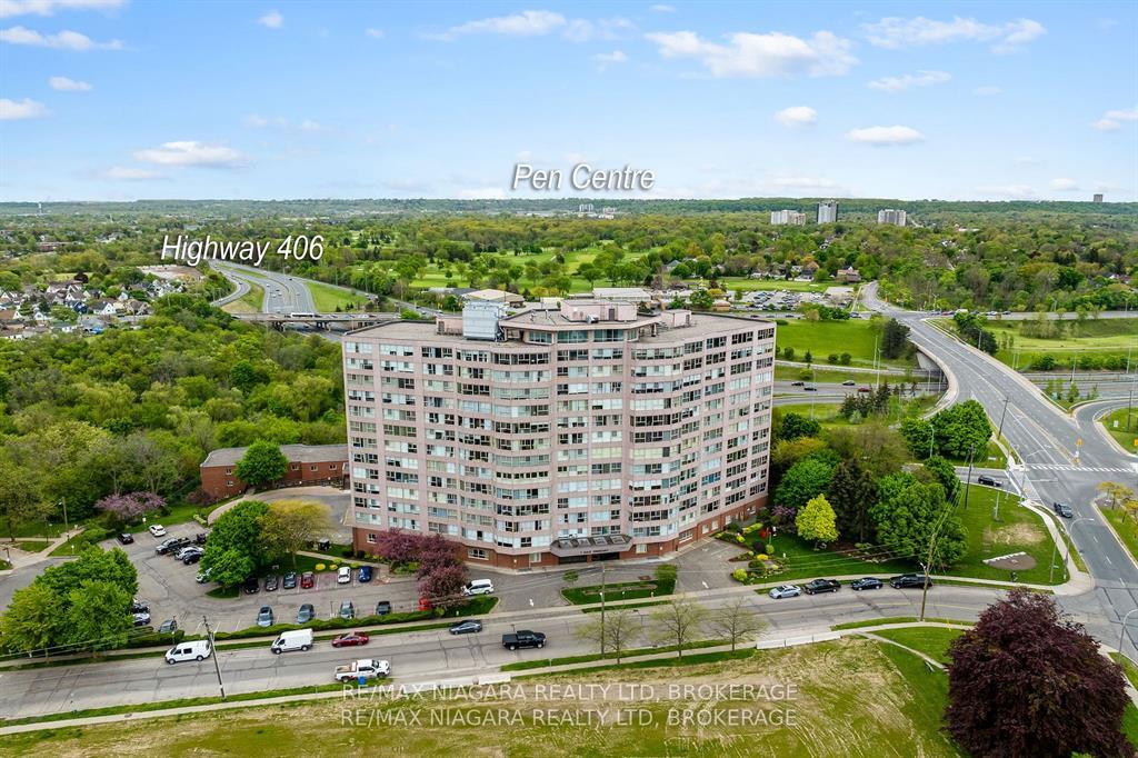 Photo 6 of Unit 201, 7 Gale Crescent, St. Catharines, E. Chester — HOMEH