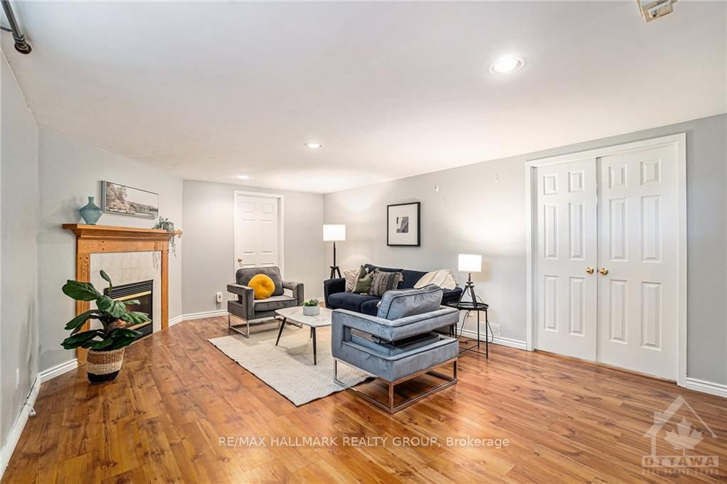 Photo 18 of 1 Roche Place, Ottawa, Crystal Beach — HOMEH