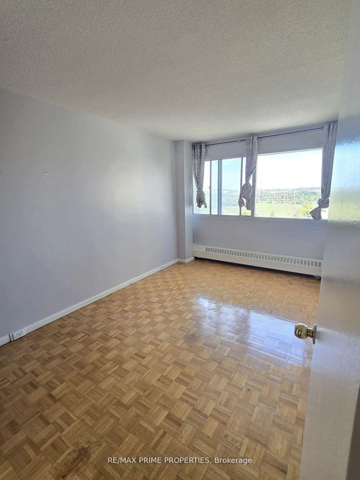 Photo 7 of Unit 1203, 735 Don Mills Road, Toronto, Flemingdon Park — HOMEH