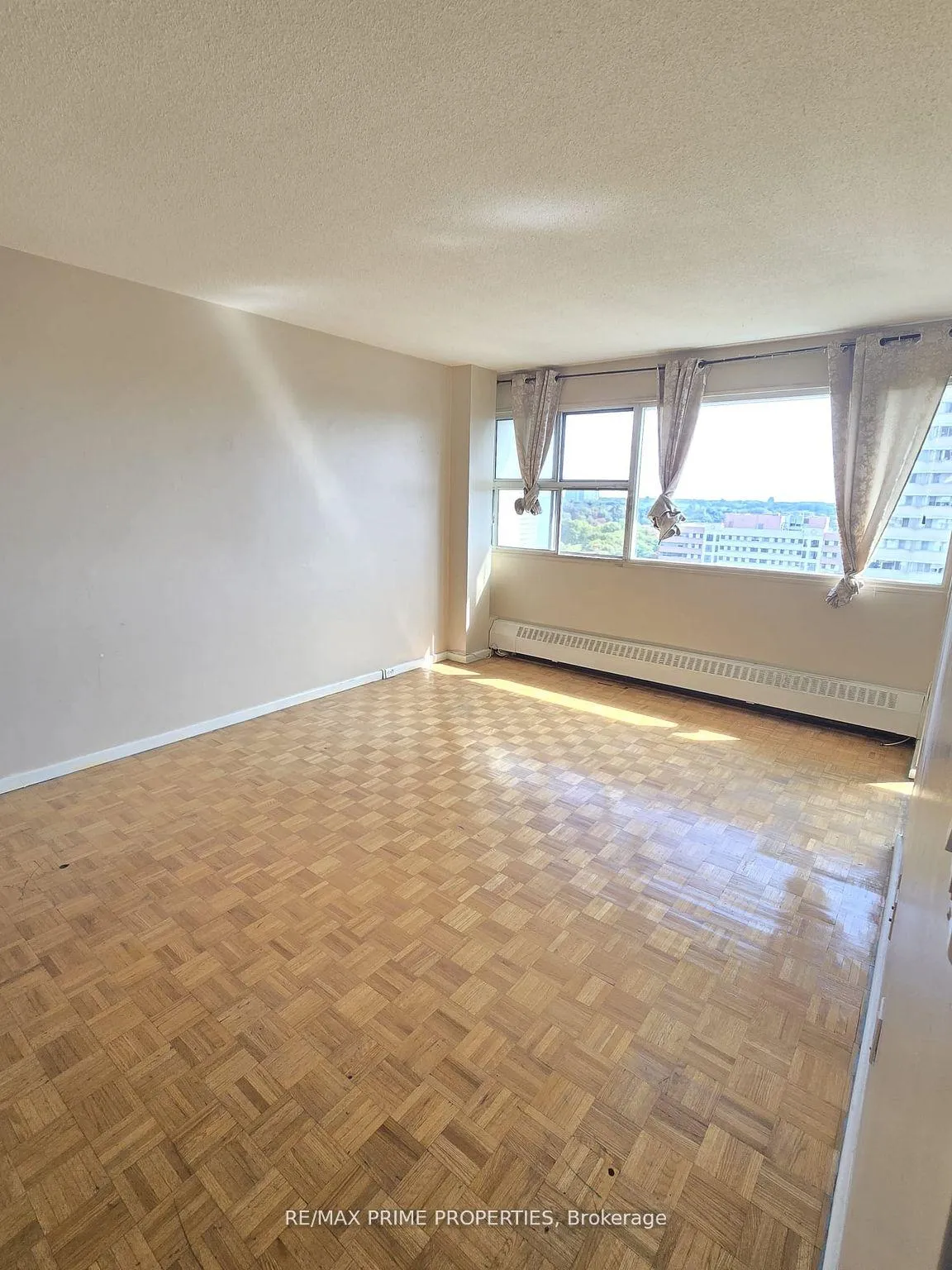Photo 11 of Unit 1203, 735 Don Mills Road, Toronto, Flemingdon Park — HOMEH