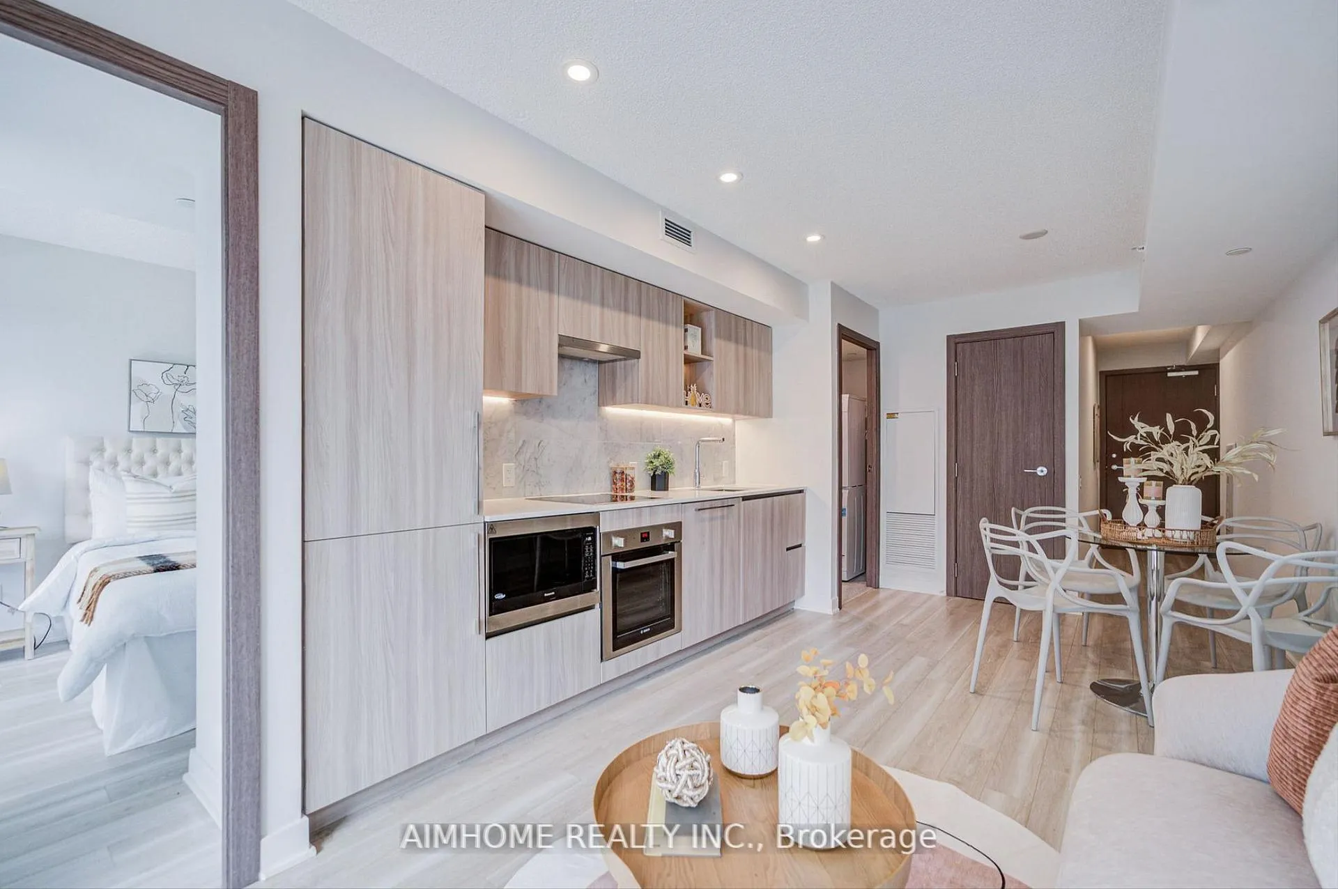 Photo 19 of Unit 1102, 19 Bathurst Street, Toronto, Waterfront Communities — HOMEH