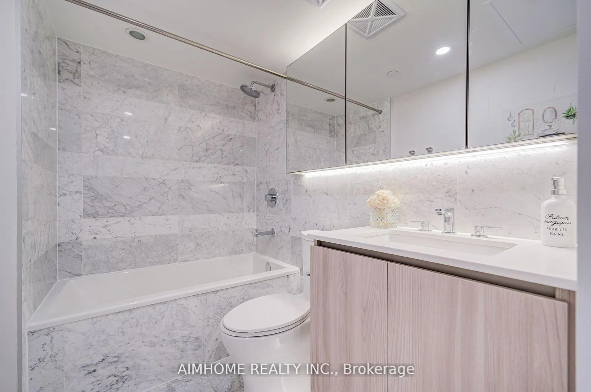 Photo 32 of Unit 1102, 19 Bathurst Street, Toronto, Waterfront Communities — HOMEH