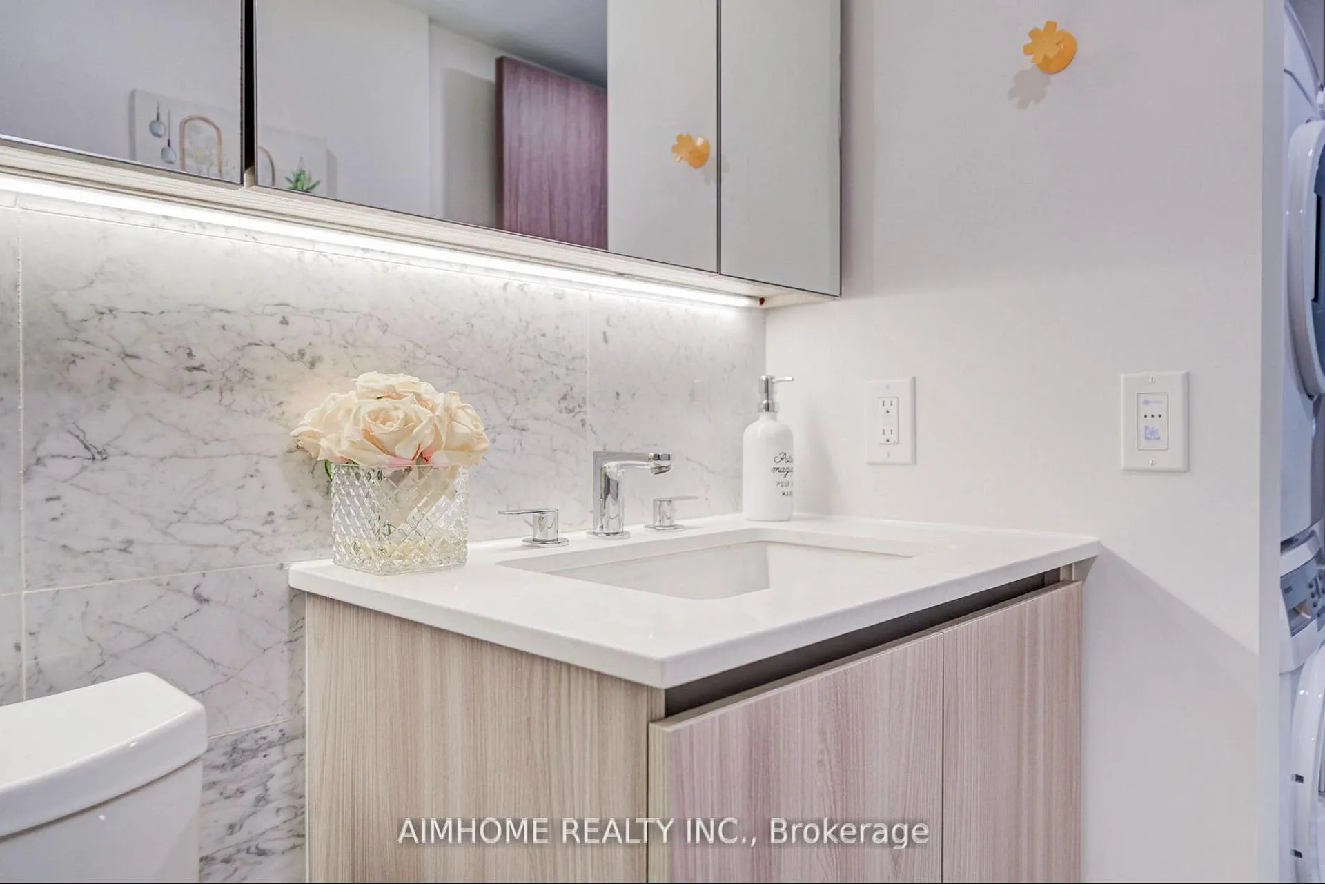 Photo 33 of Unit 1102, 19 Bathurst Street, Toronto, Waterfront Communities — HOMEH