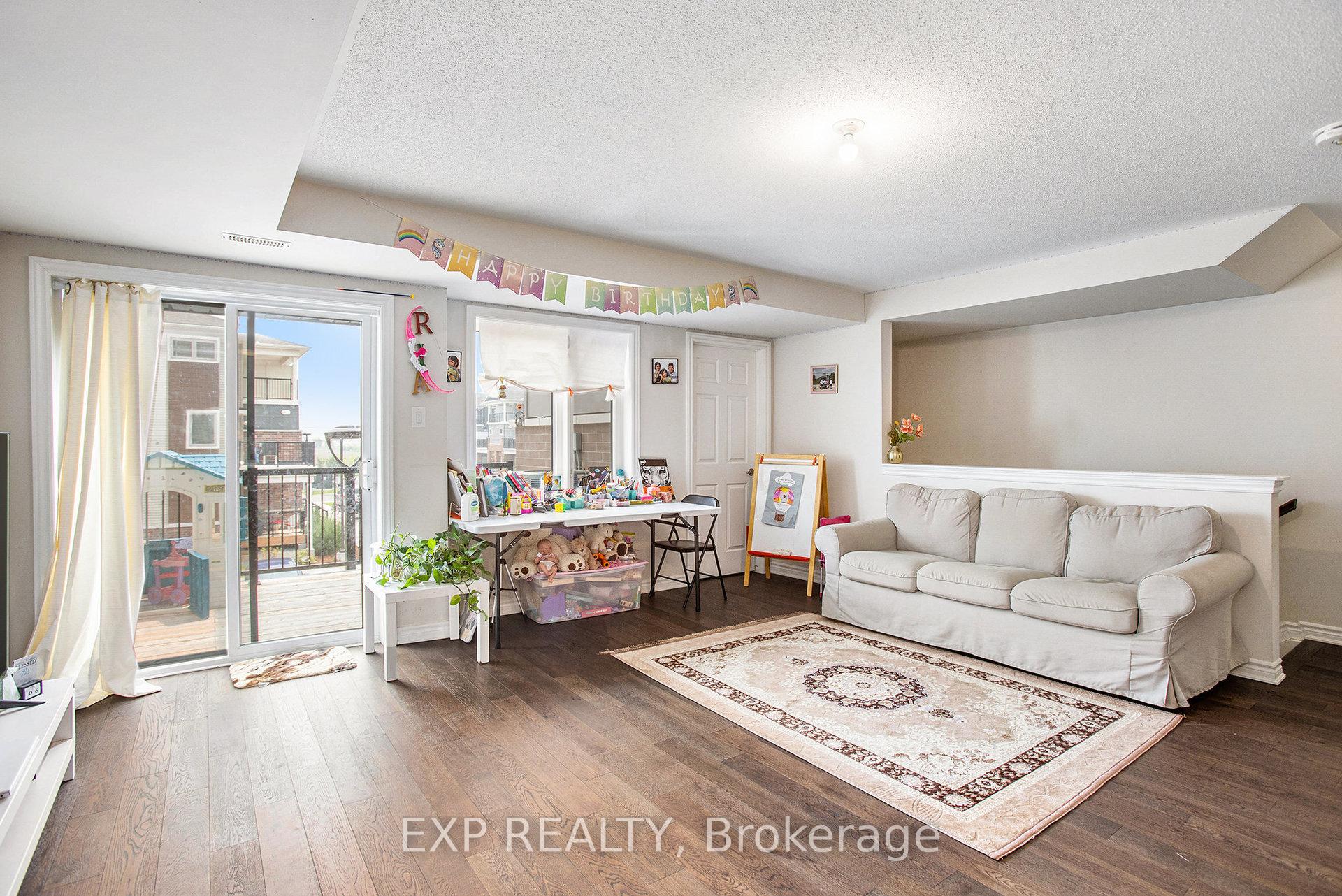 Photo 5 of Unit 236, 605 Nautilus Private, Ottawa, Kanata - Emerald Meadows/Trailwest — HOMEH
