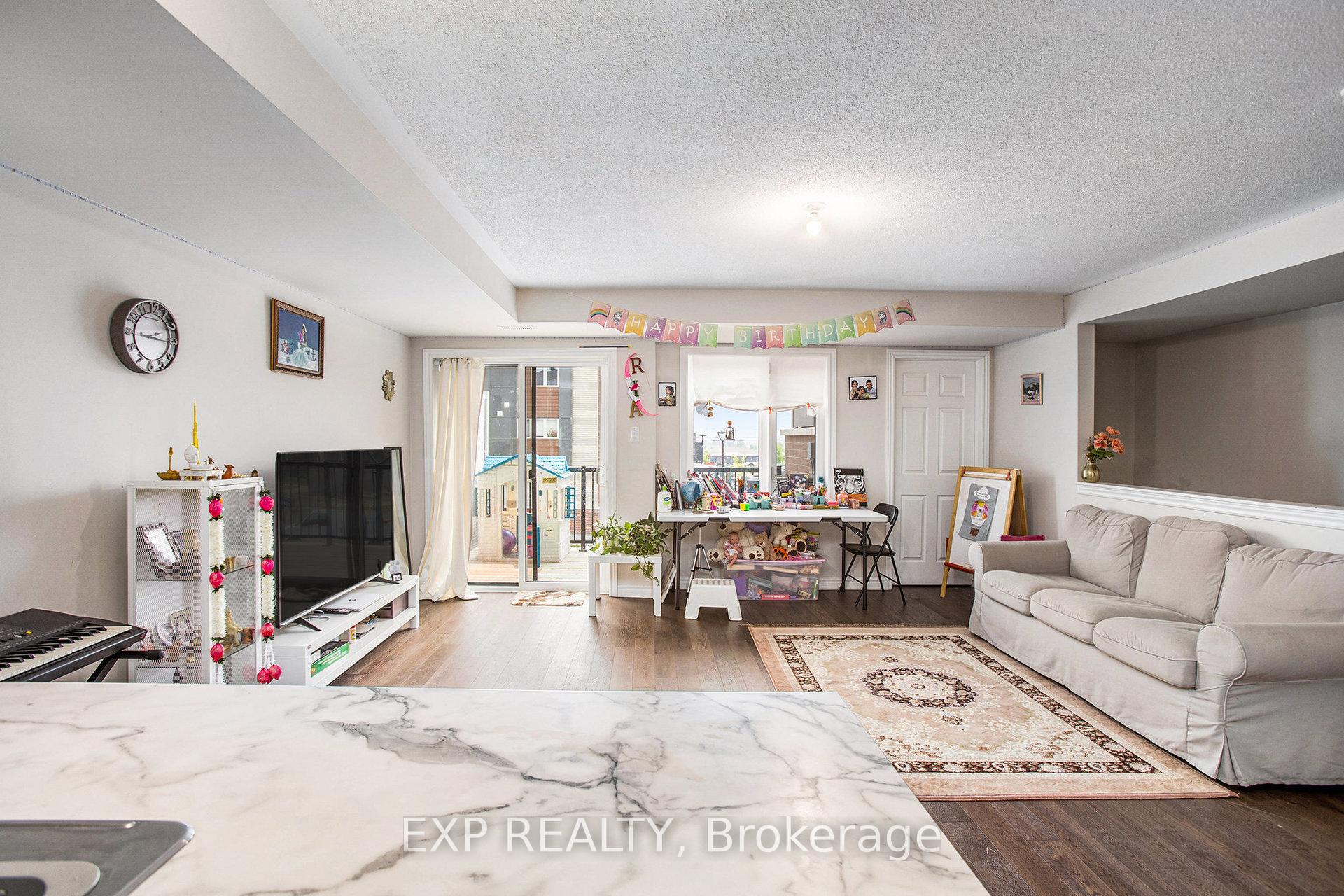Photo 9 of Unit 236, 605 Nautilus Private, Ottawa, Kanata - Emerald Meadows/Trailwest — HOMEH