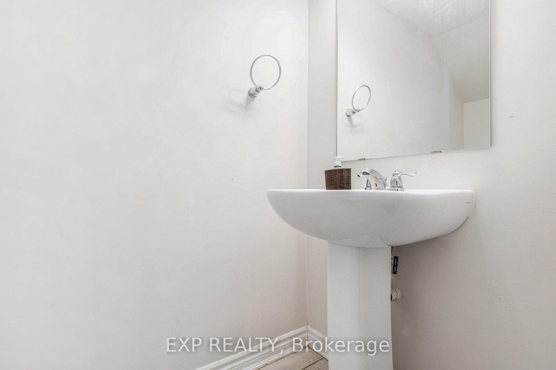 Photo 10 of Unit 236, 605 Nautilus Private, Ottawa, Kanata - Emerald Meadows/Trailwest — HOMEH