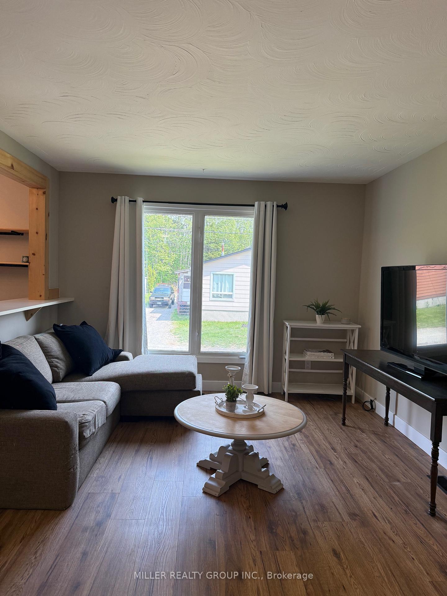 Photo 6 of 24 Watson Place, Cobalt — HOMEH