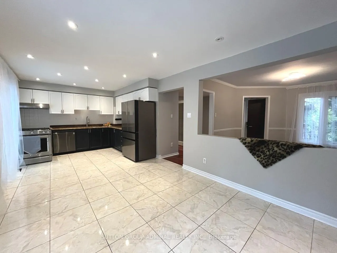 Photo 5 of 71 Covent Crescent, Aurora, Aurora Highlands — HOMEH