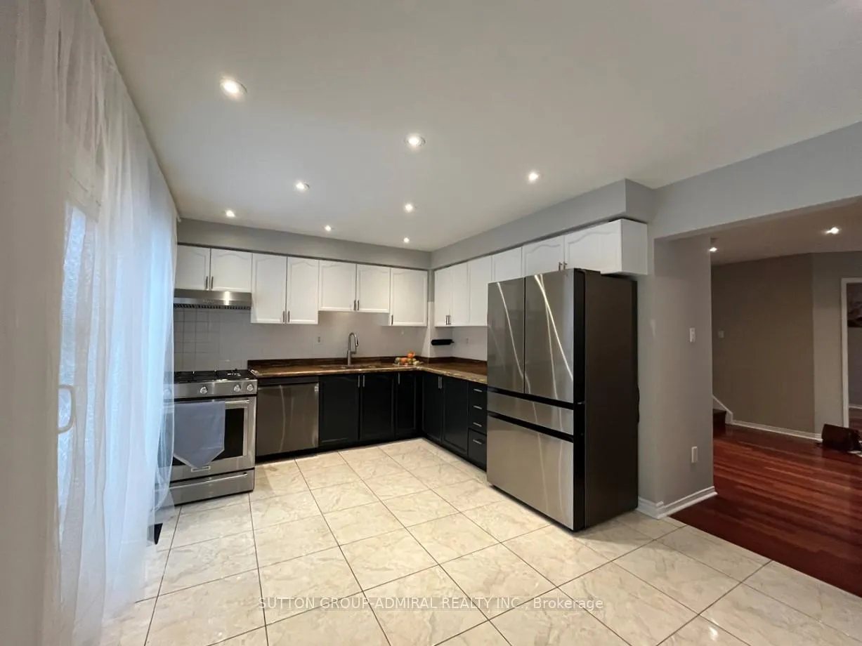 Photo 7 of 71 Covent Crescent, Aurora, Aurora Highlands — HOMEH