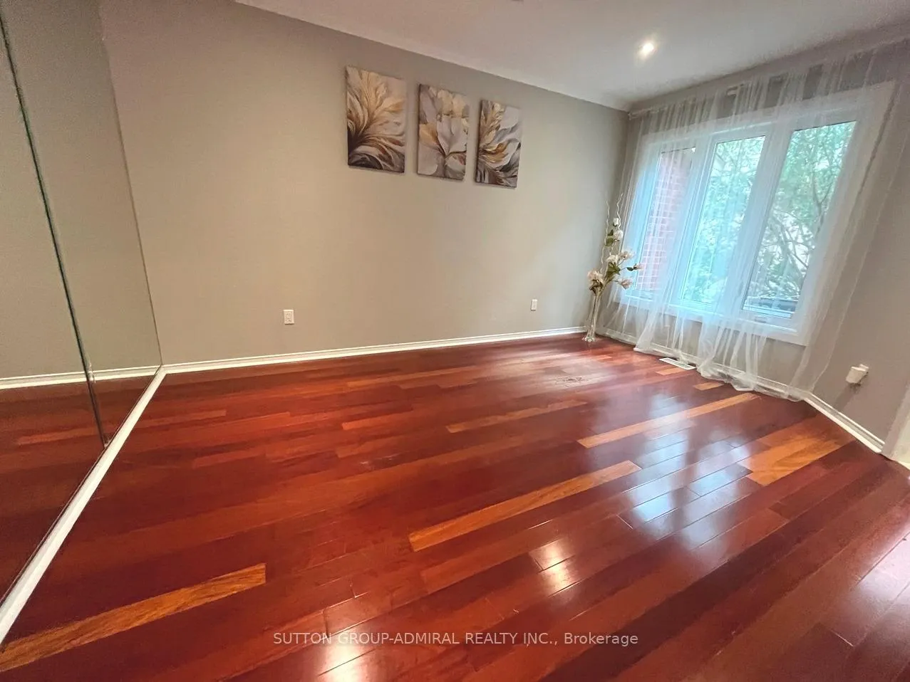 Photo 12 of 71 Covent Crescent, Aurora, Aurora Highlands — HOMEH