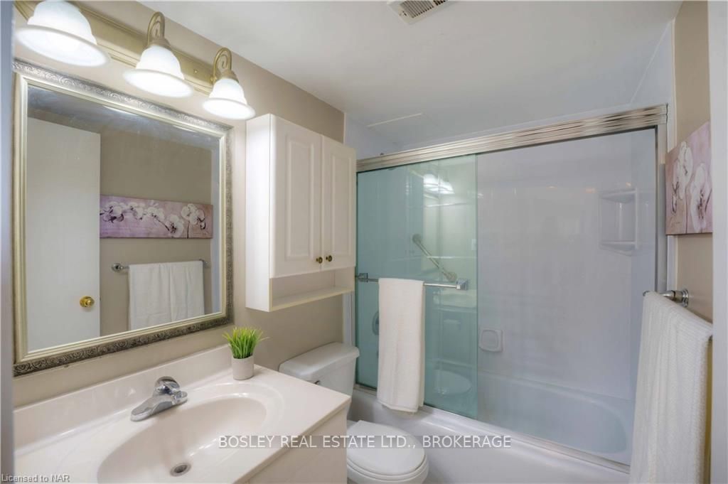 Photo 19 of Unit 804, 35 Towering Heights Boulevard, St. Catharines, Glendale/Glenridge — HOMEH