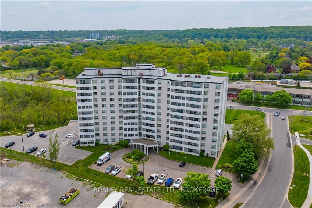 Photo 1 of Unit 804, 35 Towering Heights Boulevard, St. Catharines, Glendale/Glenridge — HOMEH