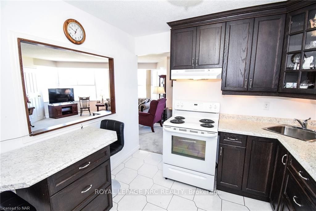 Photo 15 of Unit 1001, 7 Gale Crescent, St. Catharines, E. Chester — HOMEH