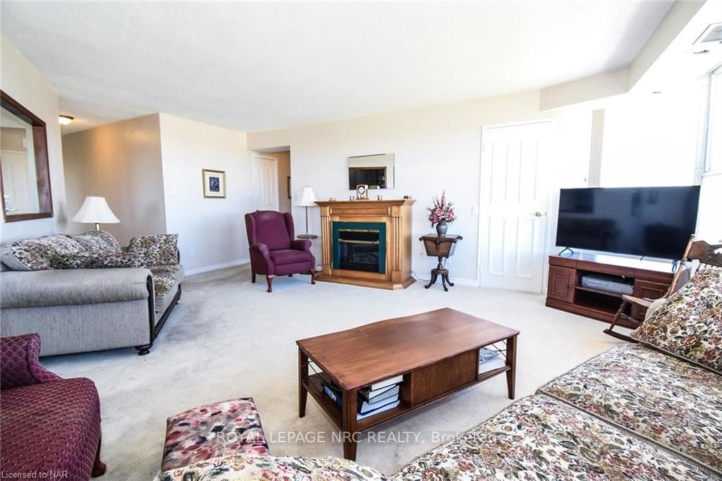 Photo 8 of Unit 1001, 7 Gale Crescent, St. Catharines, E. Chester — HOMEH