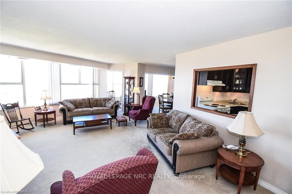 Photo 4 of Unit 1001, 7 Gale Crescent, St. Catharines, E. Chester — HOMEH