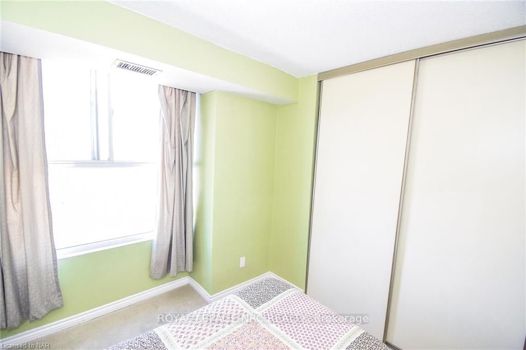 Photo 25 of Unit 1001, 7 Gale Crescent, St. Catharines, E. Chester — HOMEH