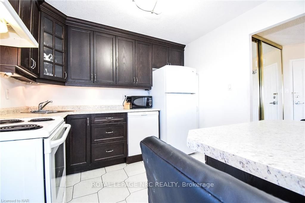 Photo 17 of Unit 1001, 7 Gale Crescent, St. Catharines, E. Chester — HOMEH