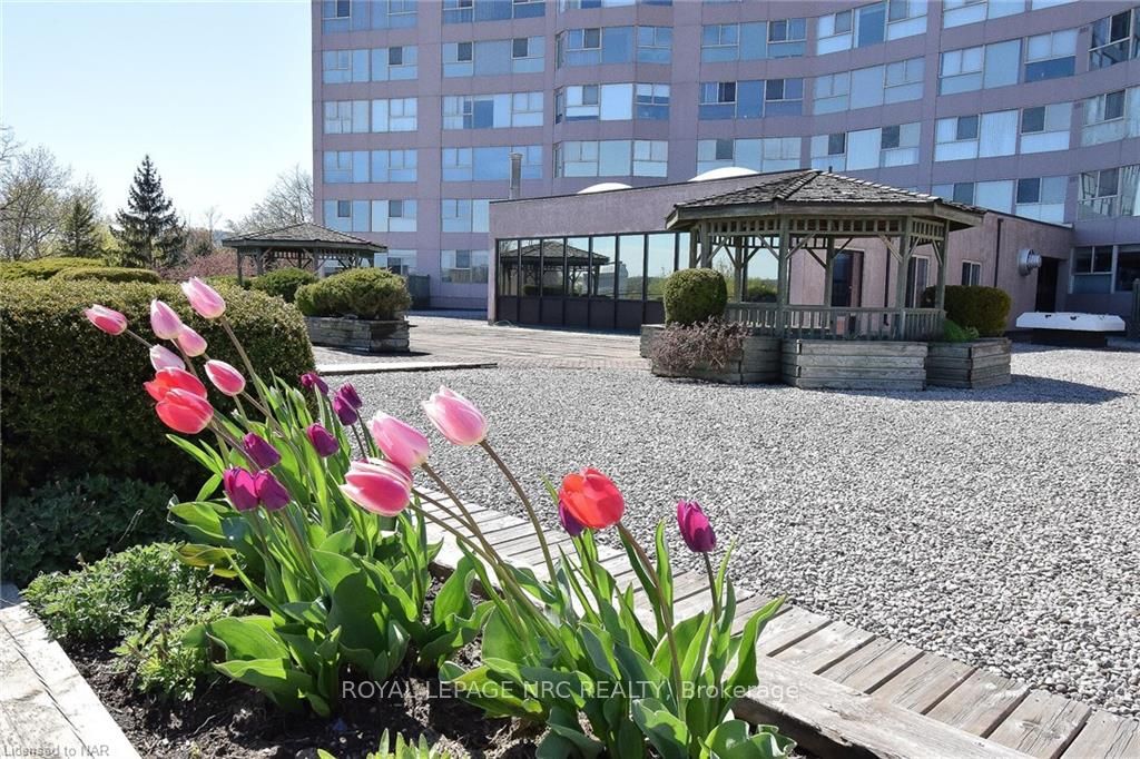 Photo 38 of Unit 1001, 7 Gale Crescent, St. Catharines, E. Chester — HOMEH
