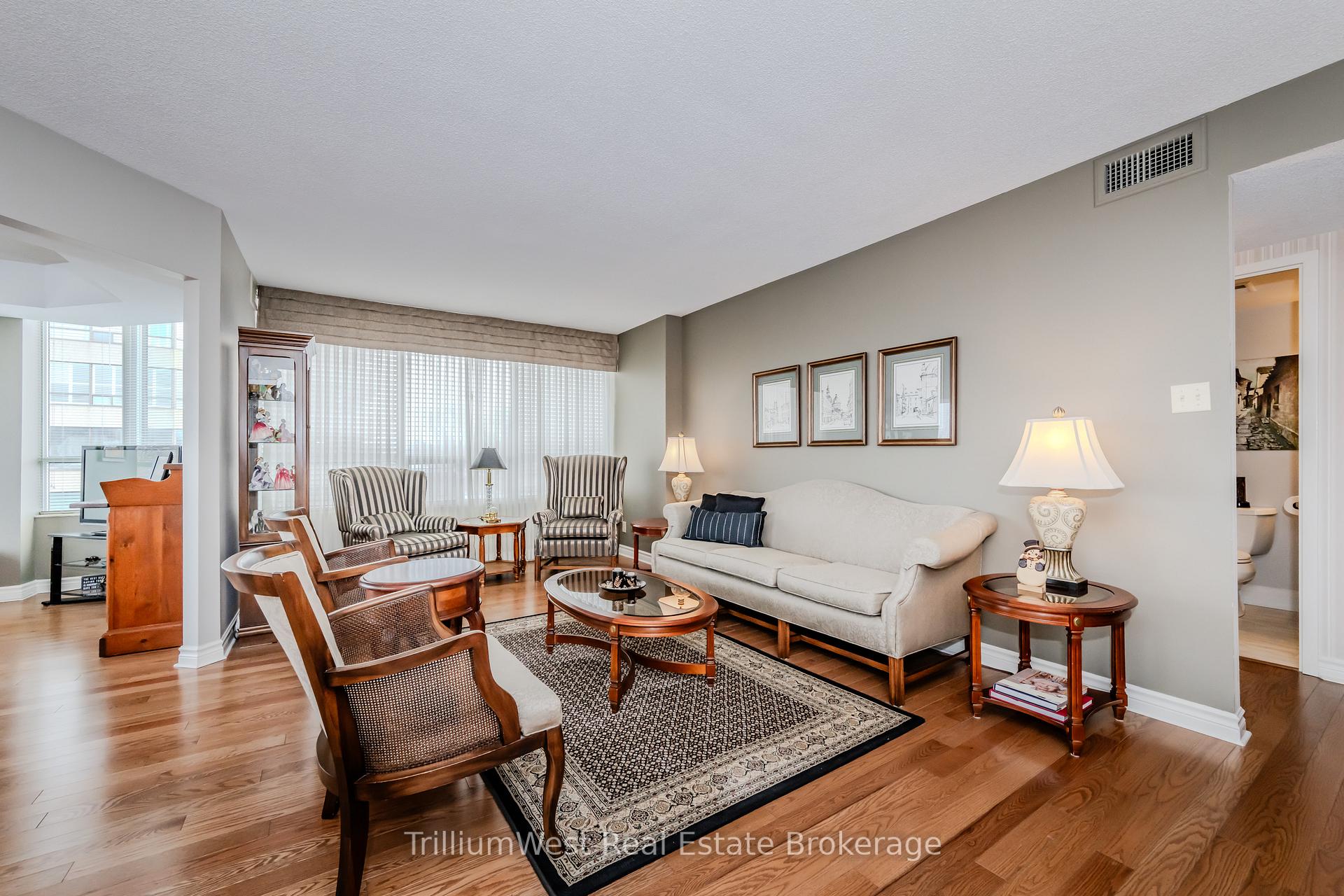 Photo 11 of Unit 501, 4 Willow Street W, Waterloo — HOMEH